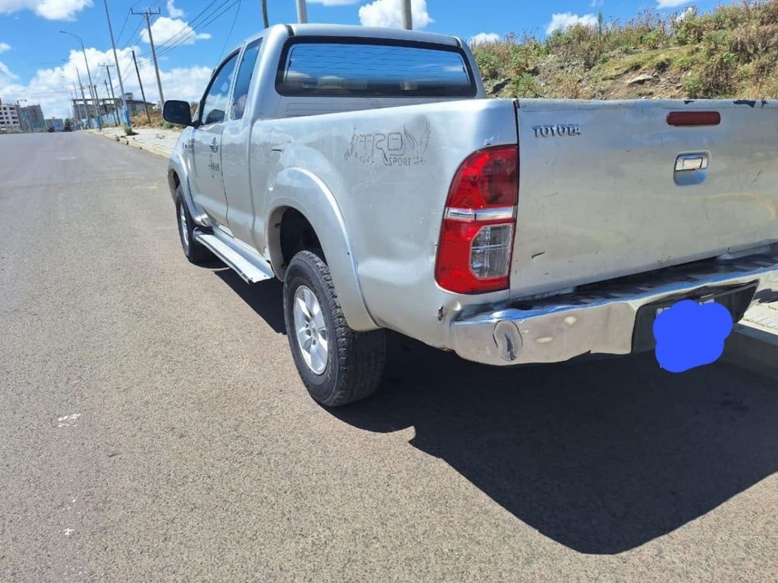 2008 Toyota Hilux Extra Cab — photo 2