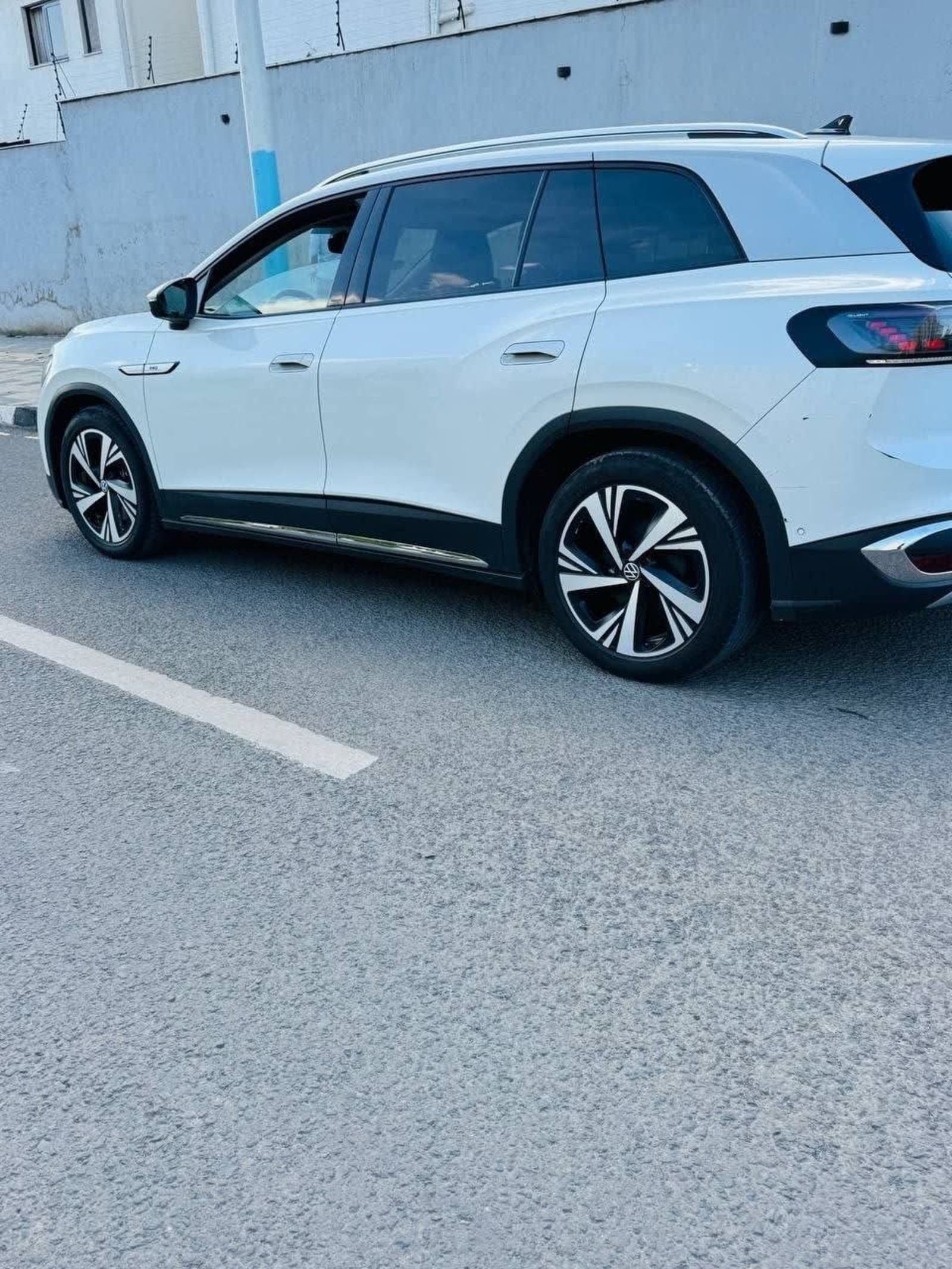 2023 Volkswagen ID.6 Crozz Pro — photo 5