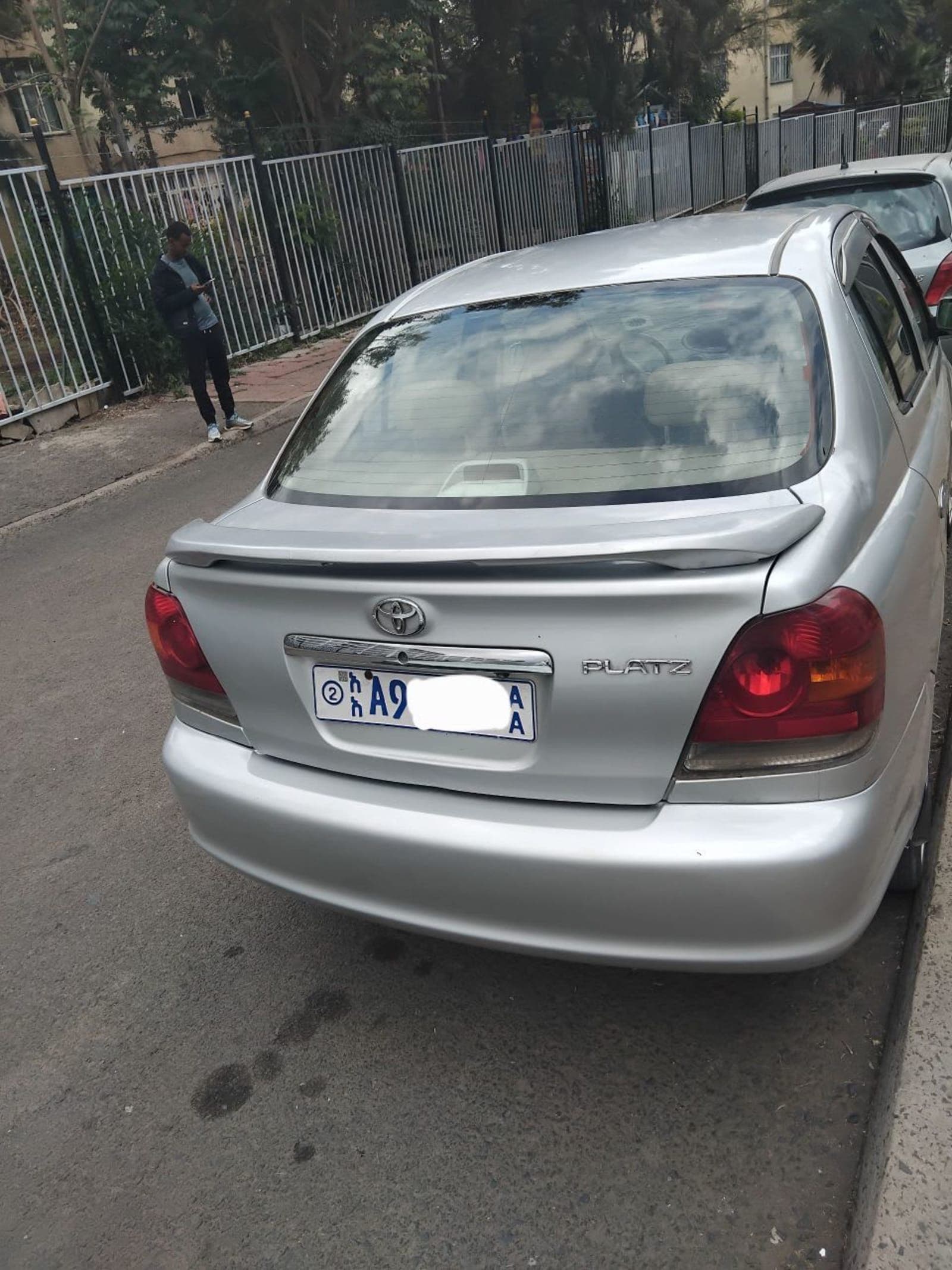 2004 Toyota Platz — photo 4