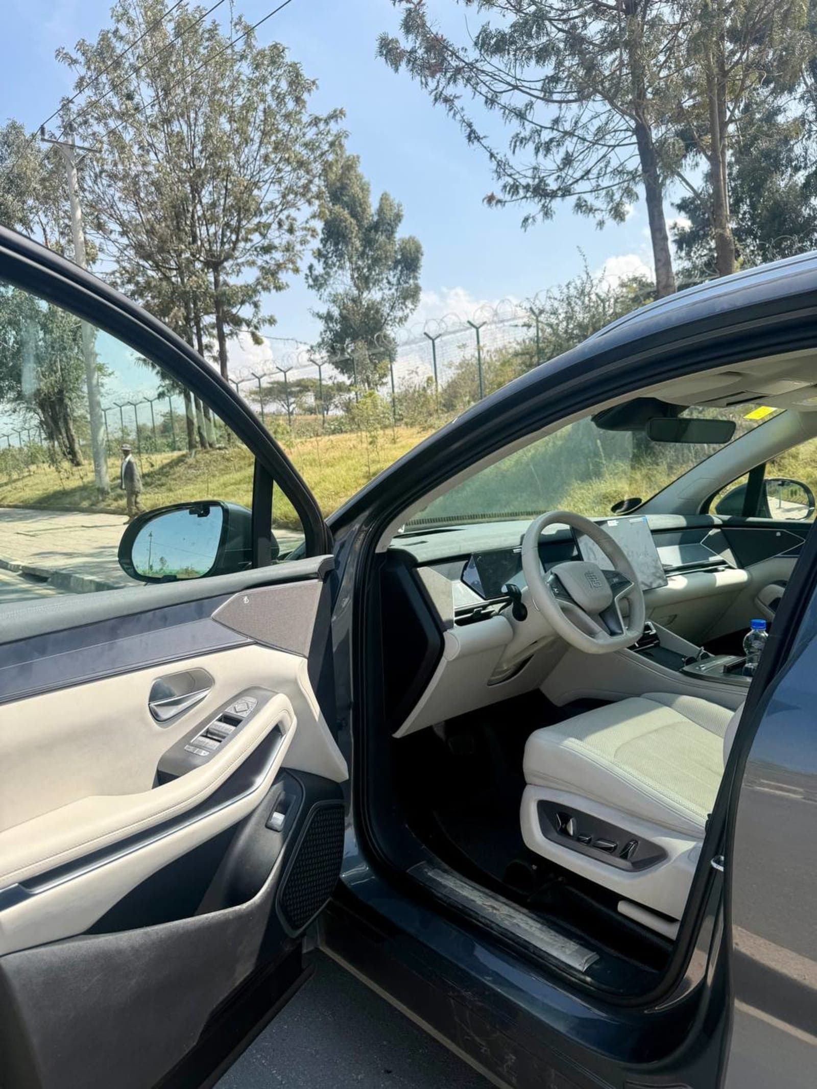 2025 BYD Tang L — photo 4
