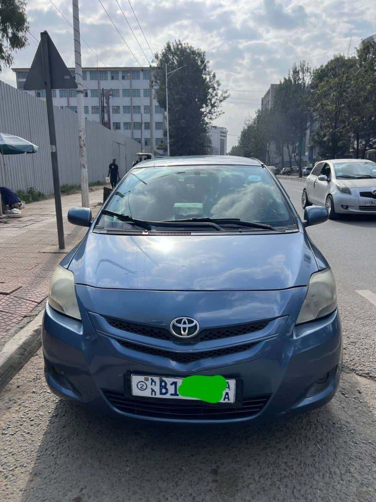 2008 Toyota Yaris Sedan — photo 5