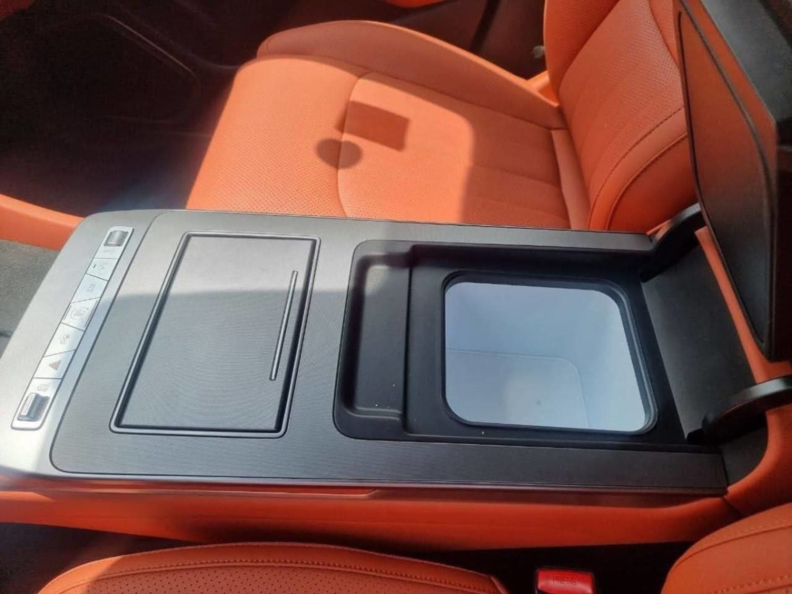 2025 BYD Tang — photo 3