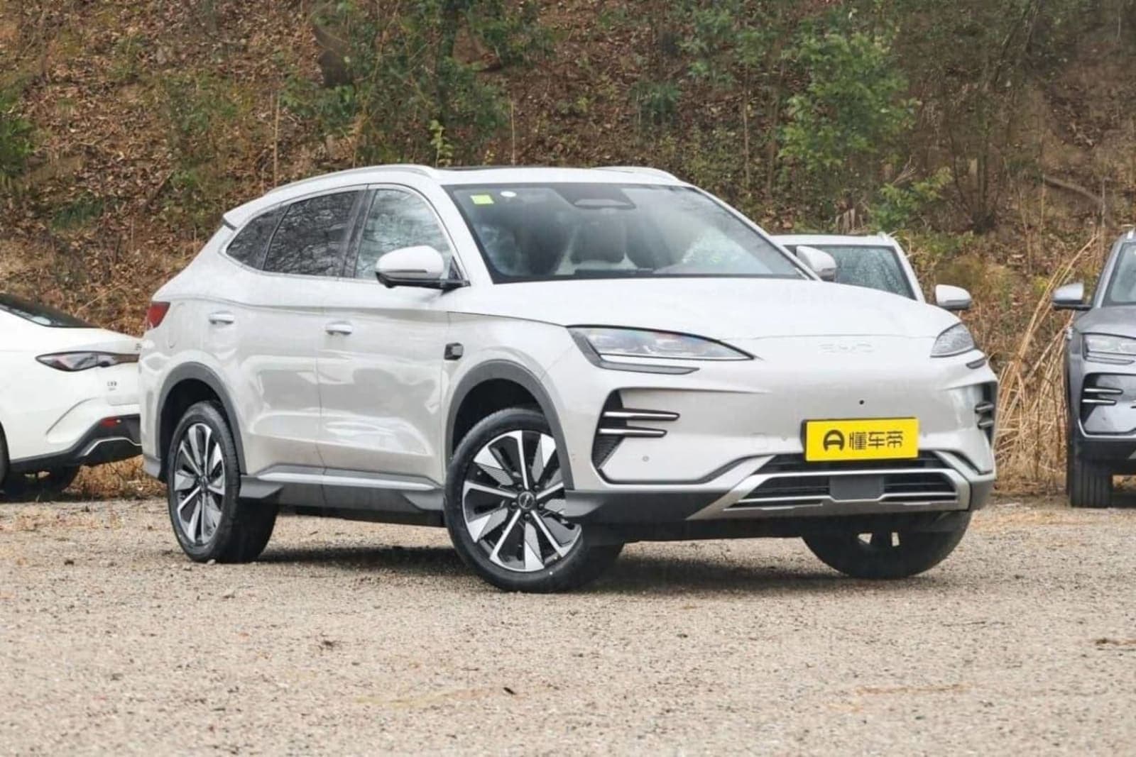 2025 BYD Song Plus Smart — photo 3