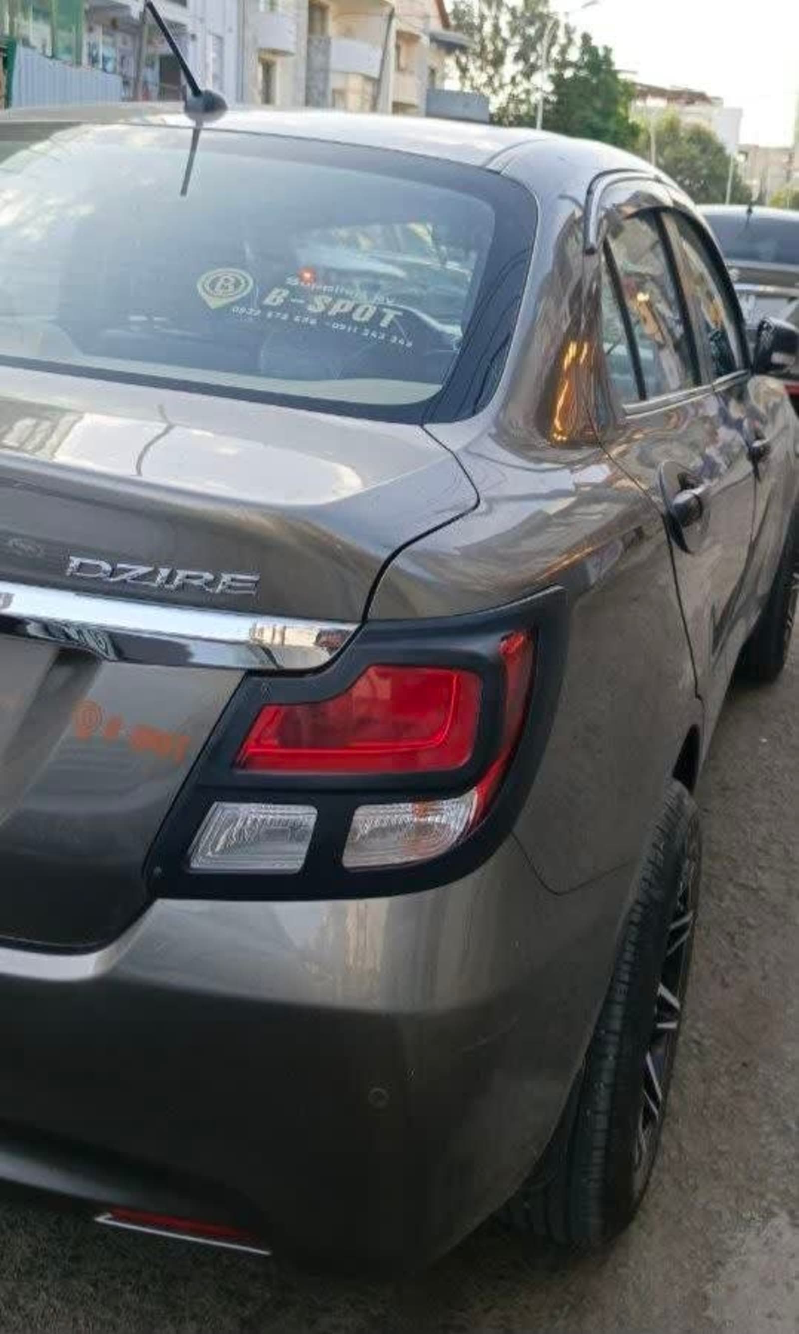 2022 Suzuki Dzire — photo 2