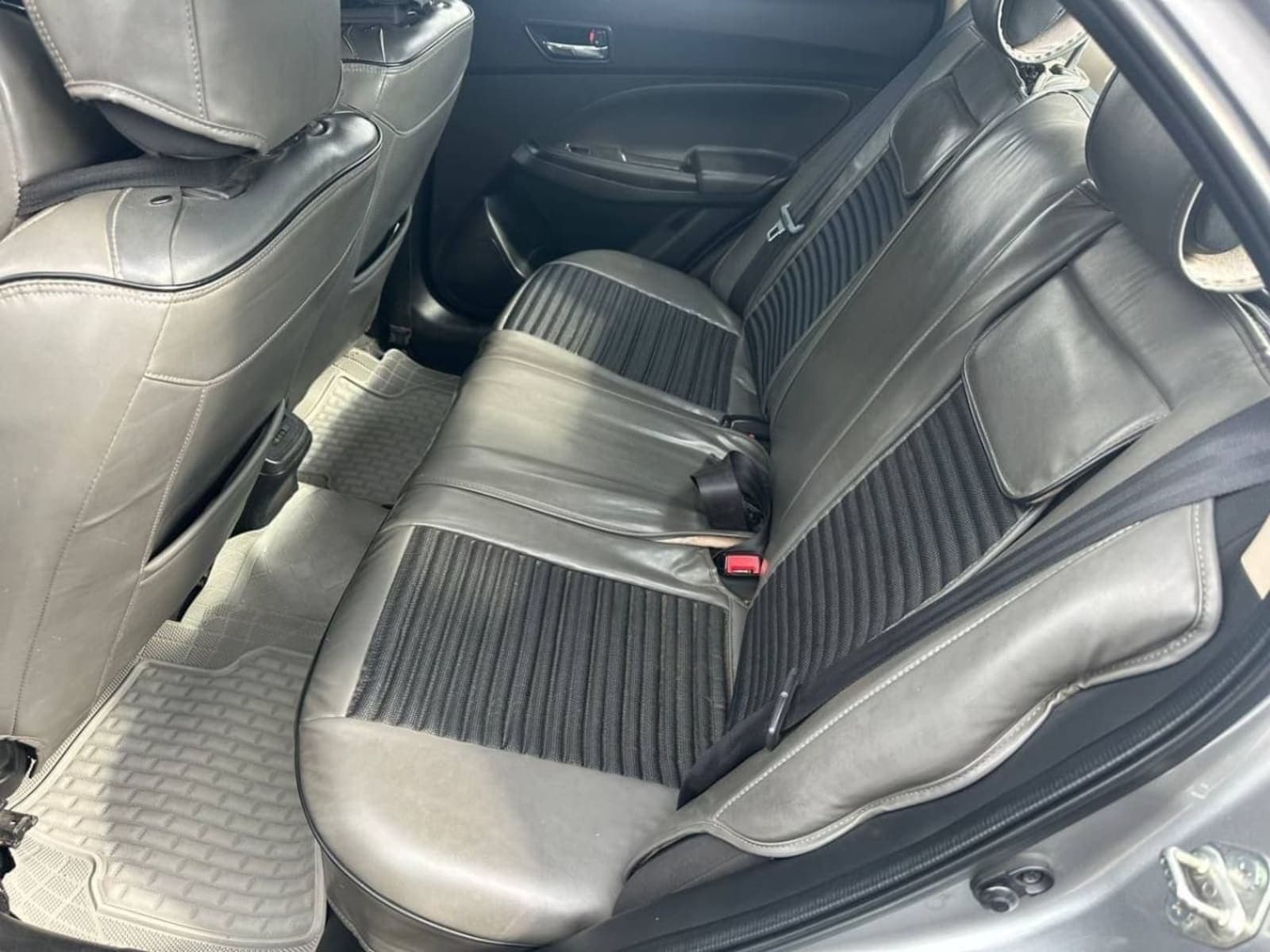 2022 Suzuki Dzire — photo 7