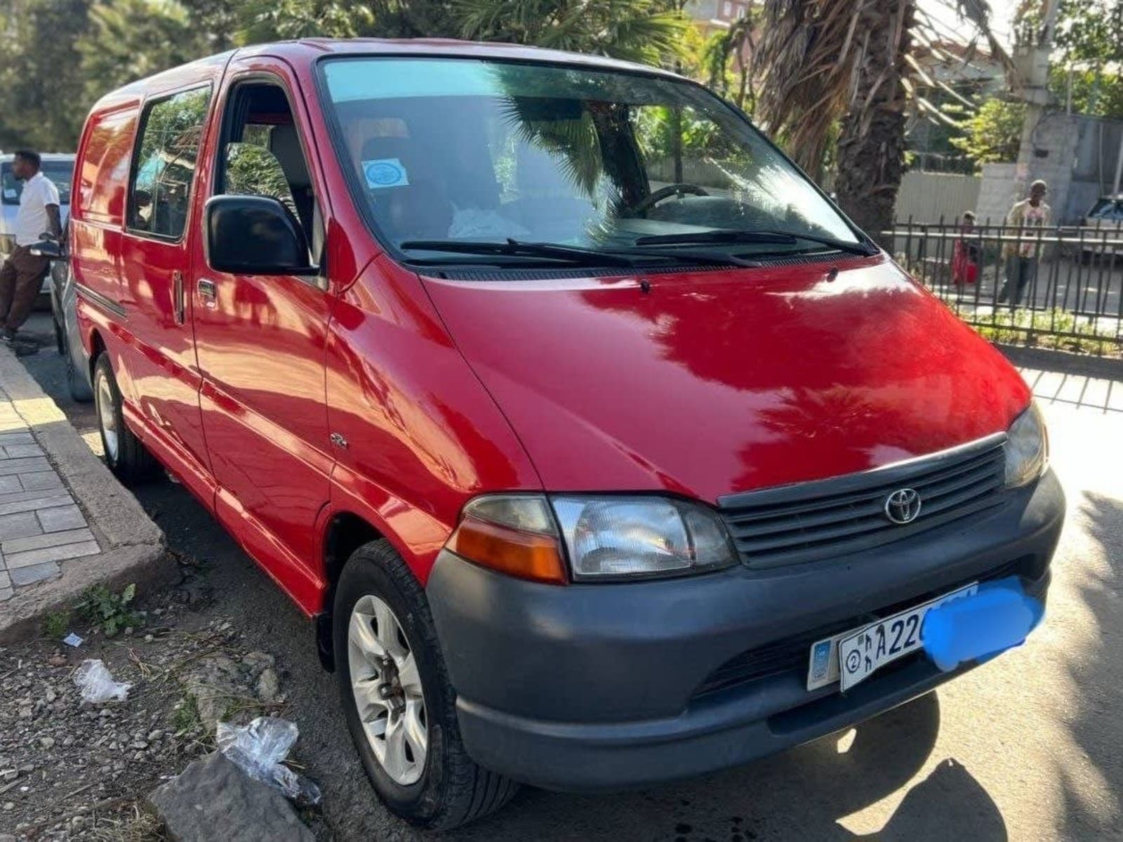 Toyota Hiace half van