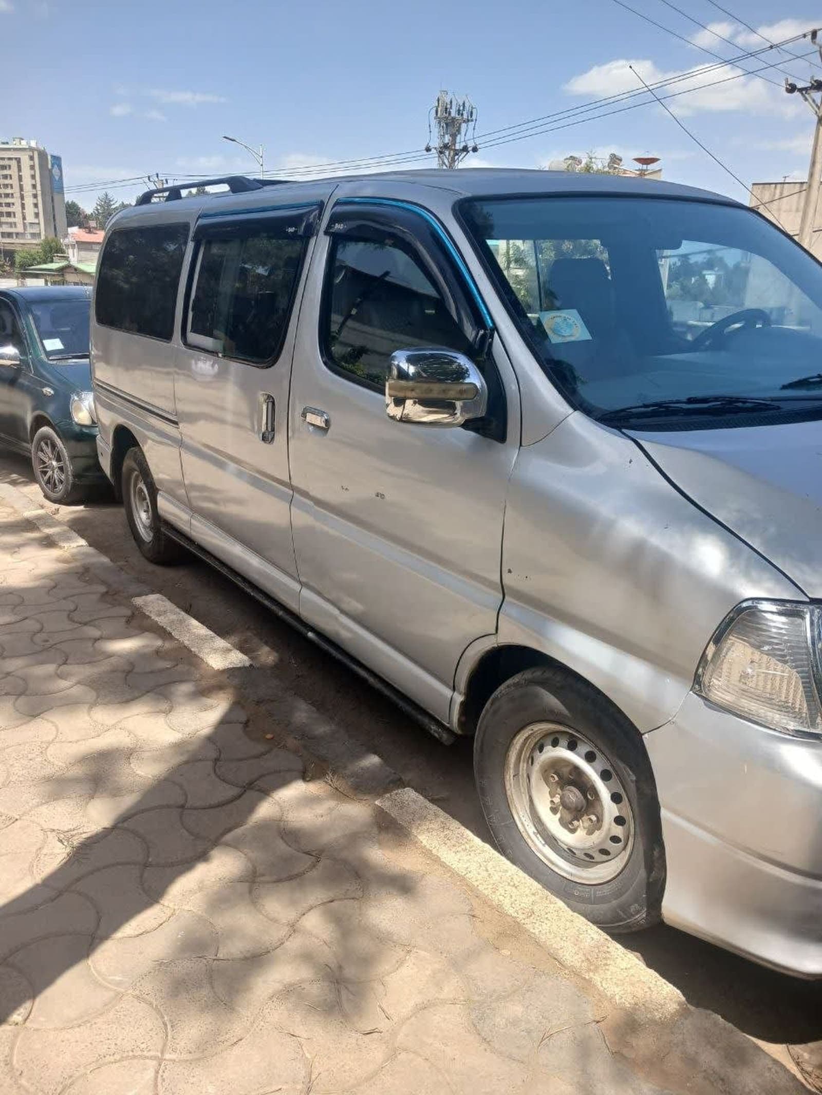 2009 Toyota Hiace Dolphin — photo 6