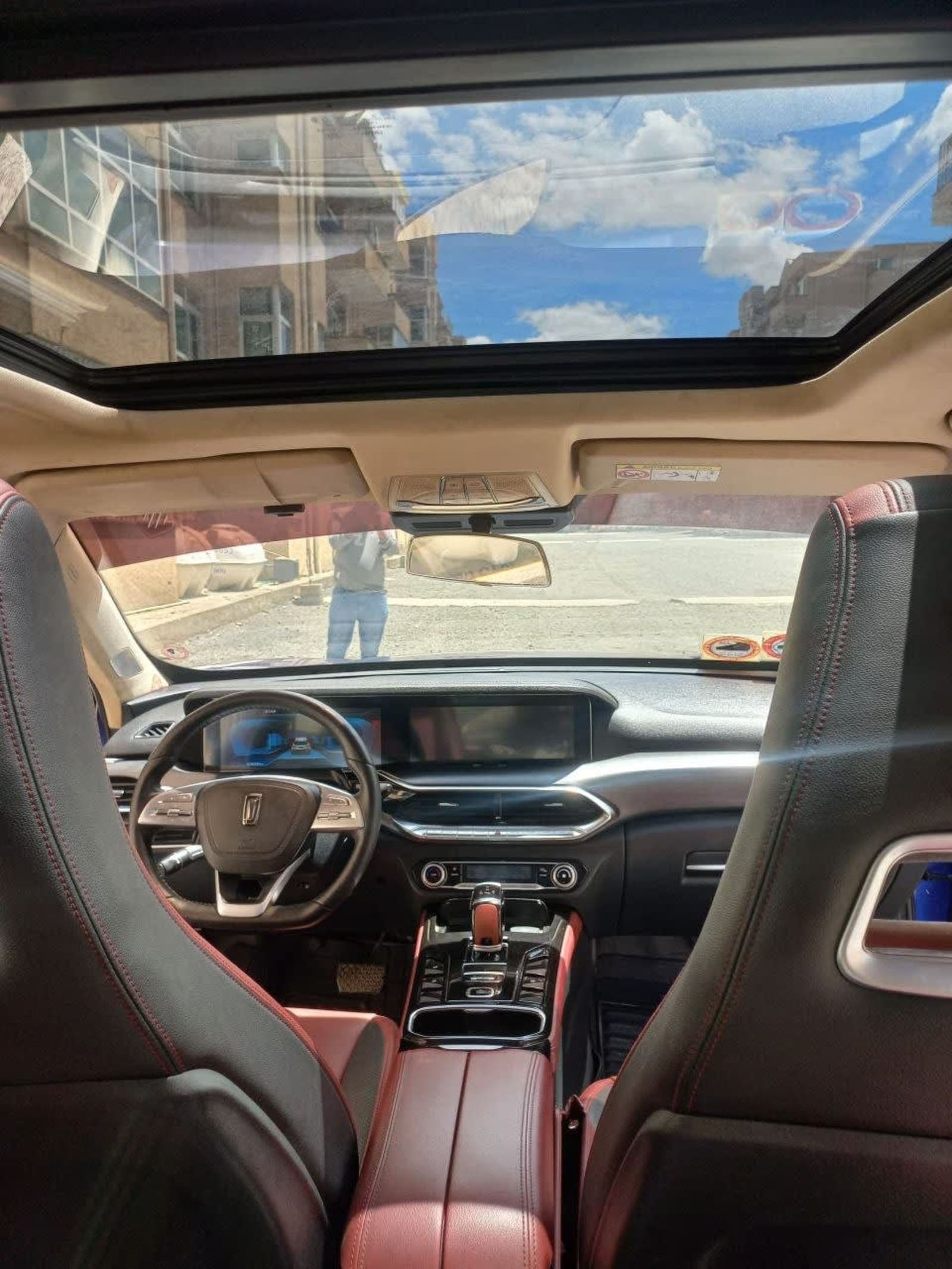 2022 FAW Bestune T77 — photo 3