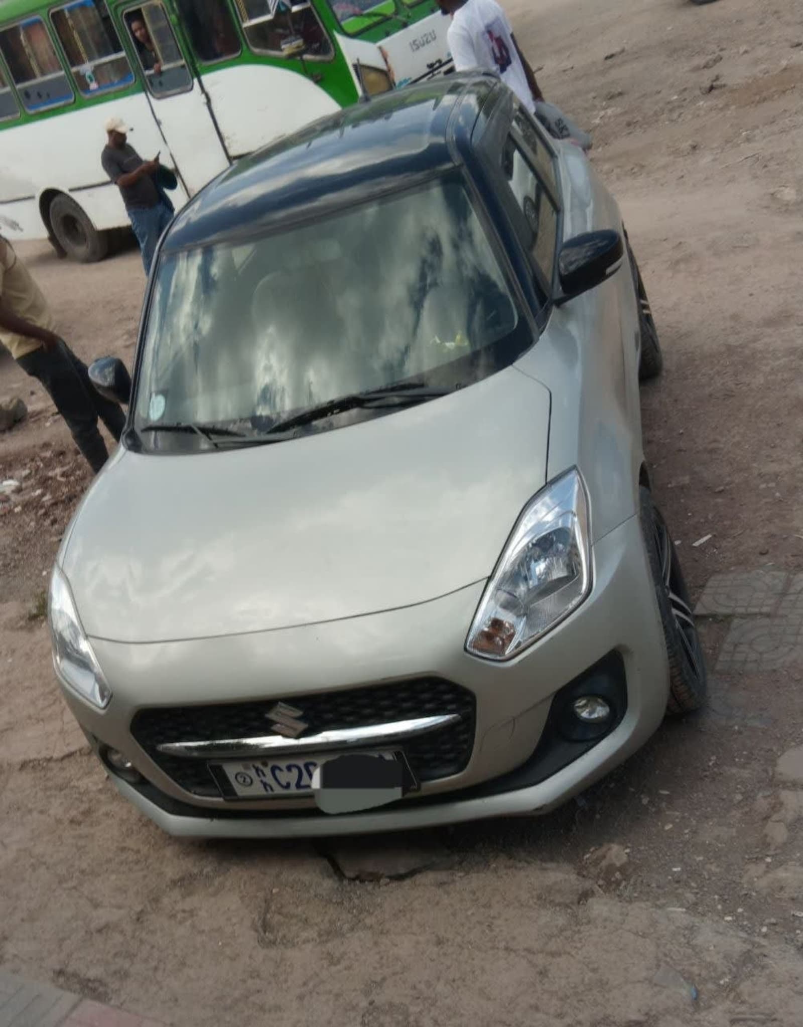 2022 Suzuki Swift — photo 3