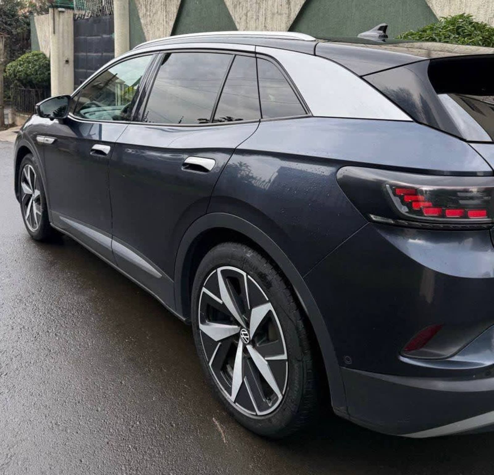 2023 Volkswagen ID.4 Pro Crozz โ photo 3