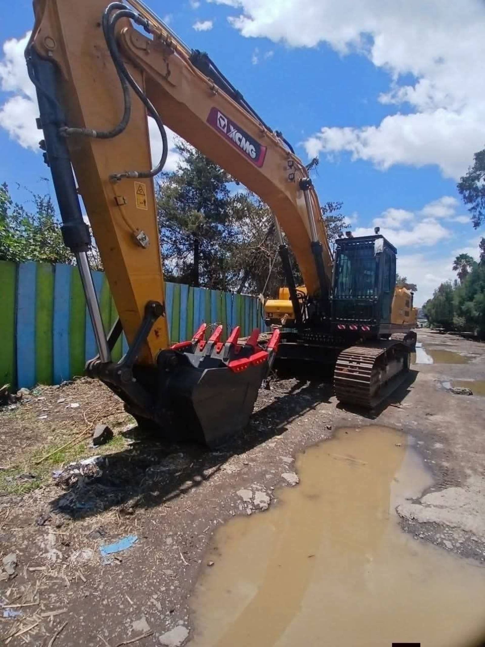 2025 XCMG Excavator โ photo 3