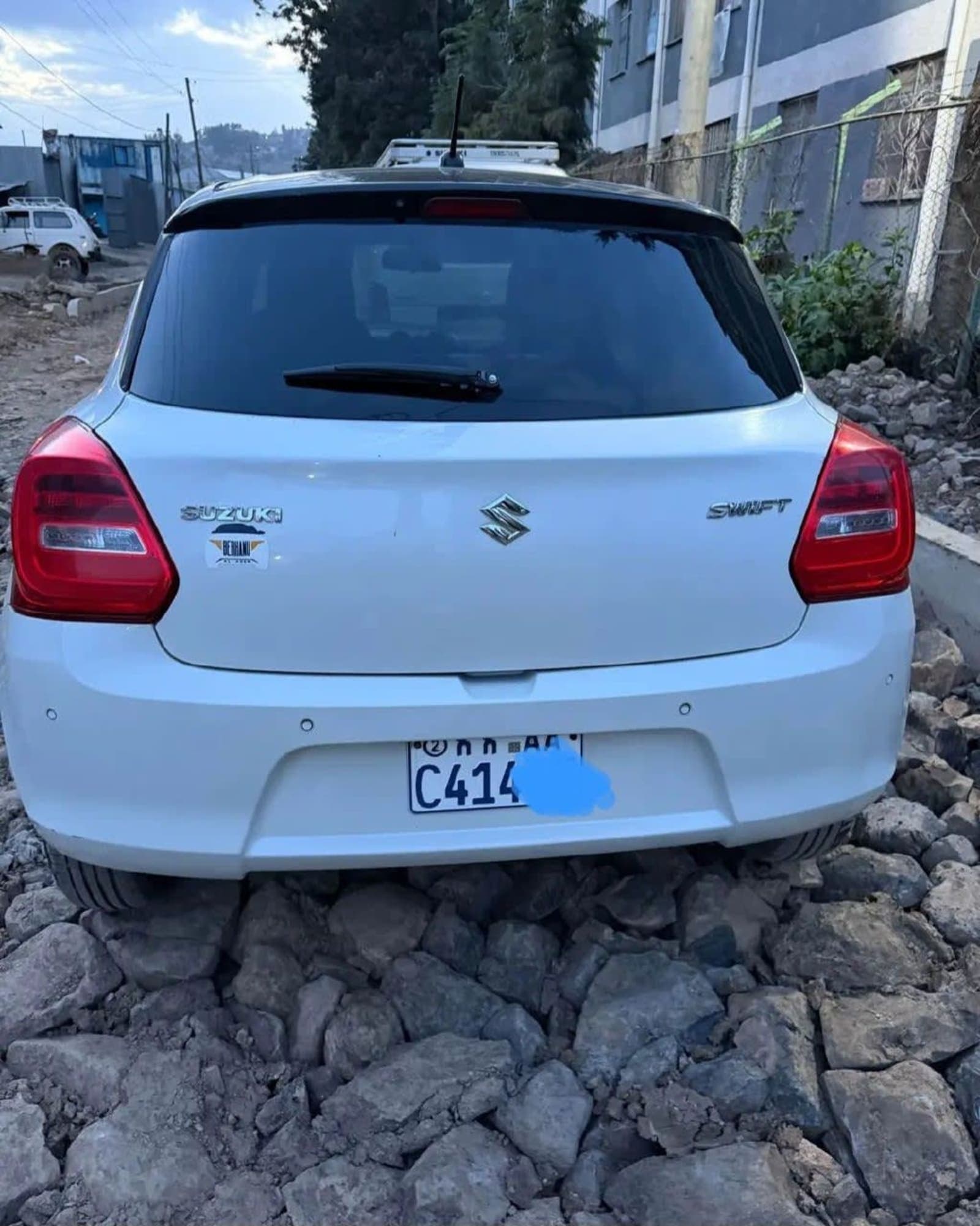 2022 Suzuki Swift โ photo 3