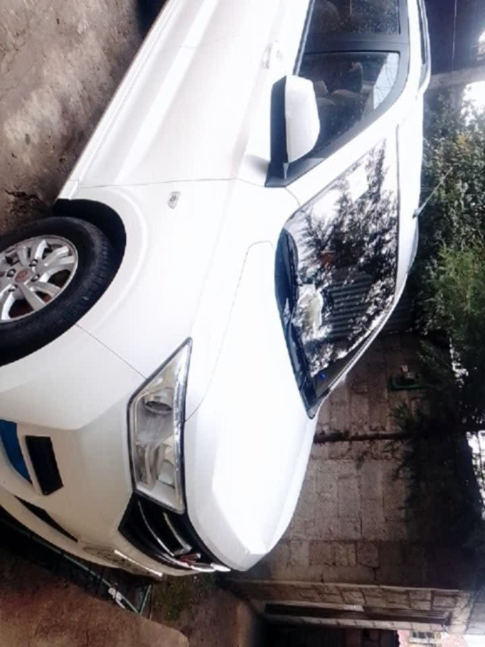 2023 Wuling Hongguang S — photo 2