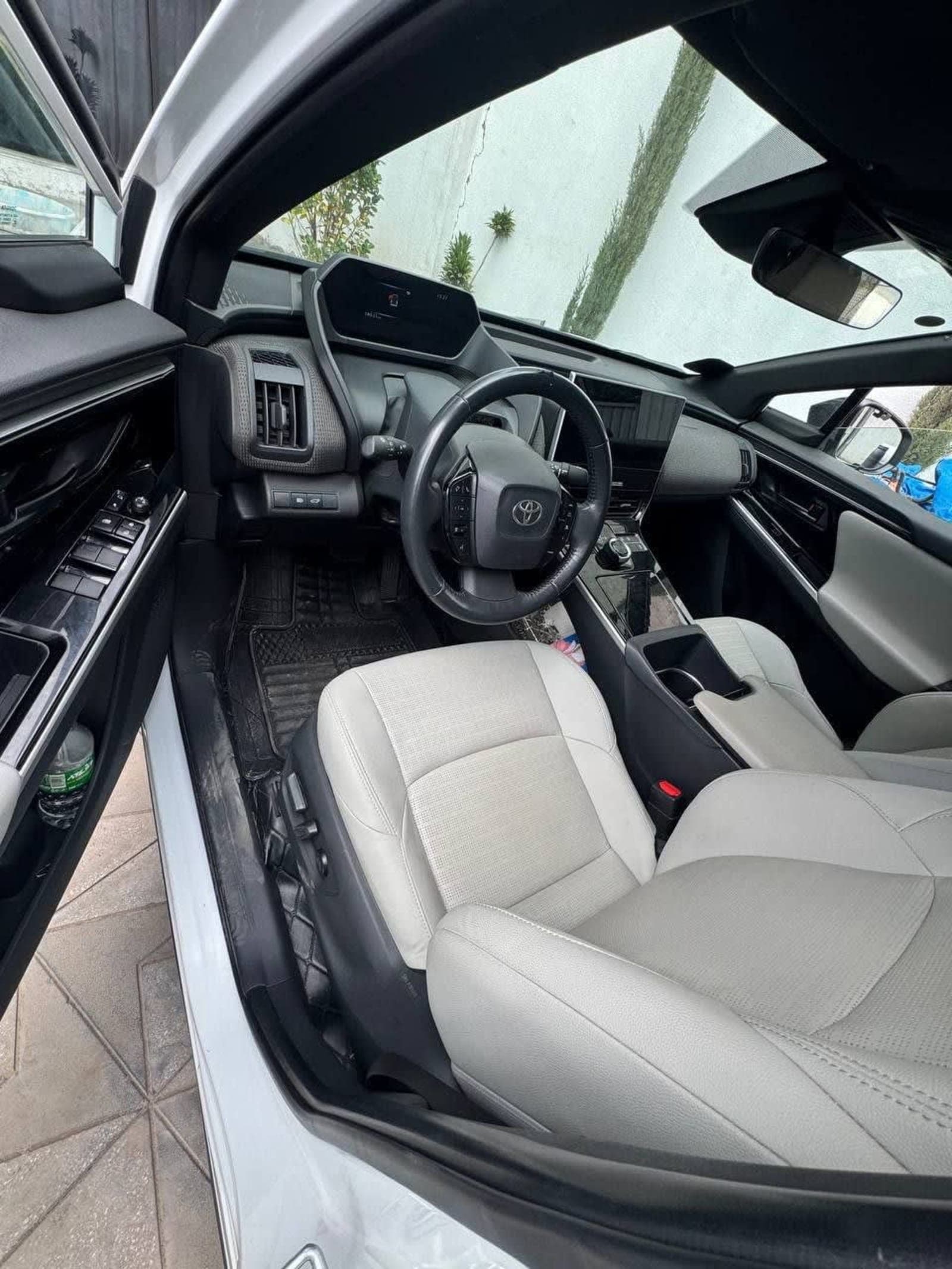 2023 Toyota BZ4X EV — photo 3