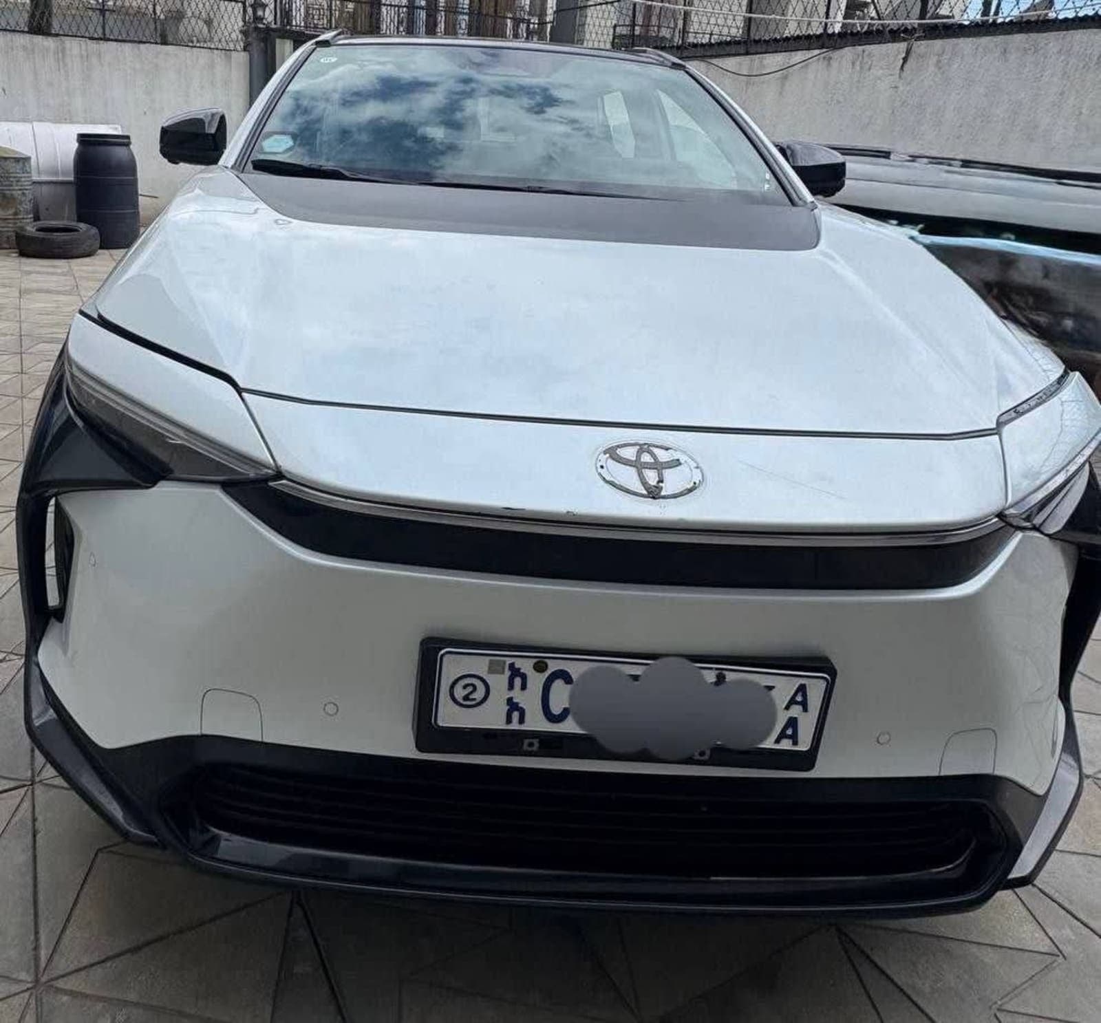 2023 Toyota BZ4X EV — photo 5