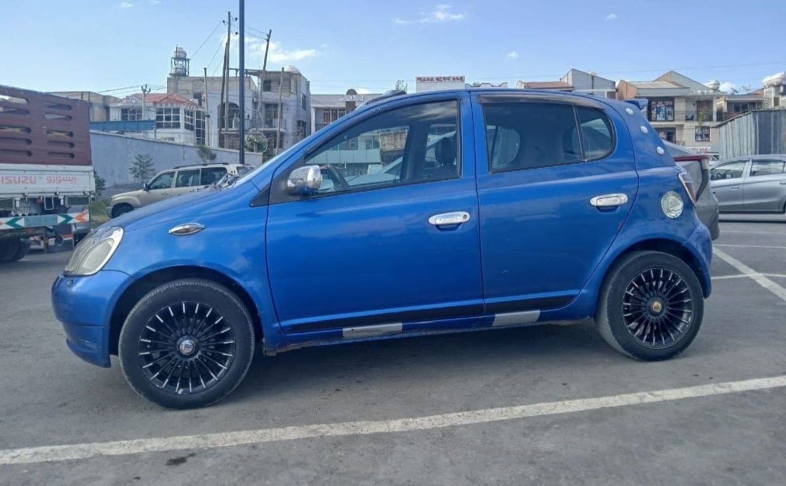 2001 Toyota Vitz — photo 5