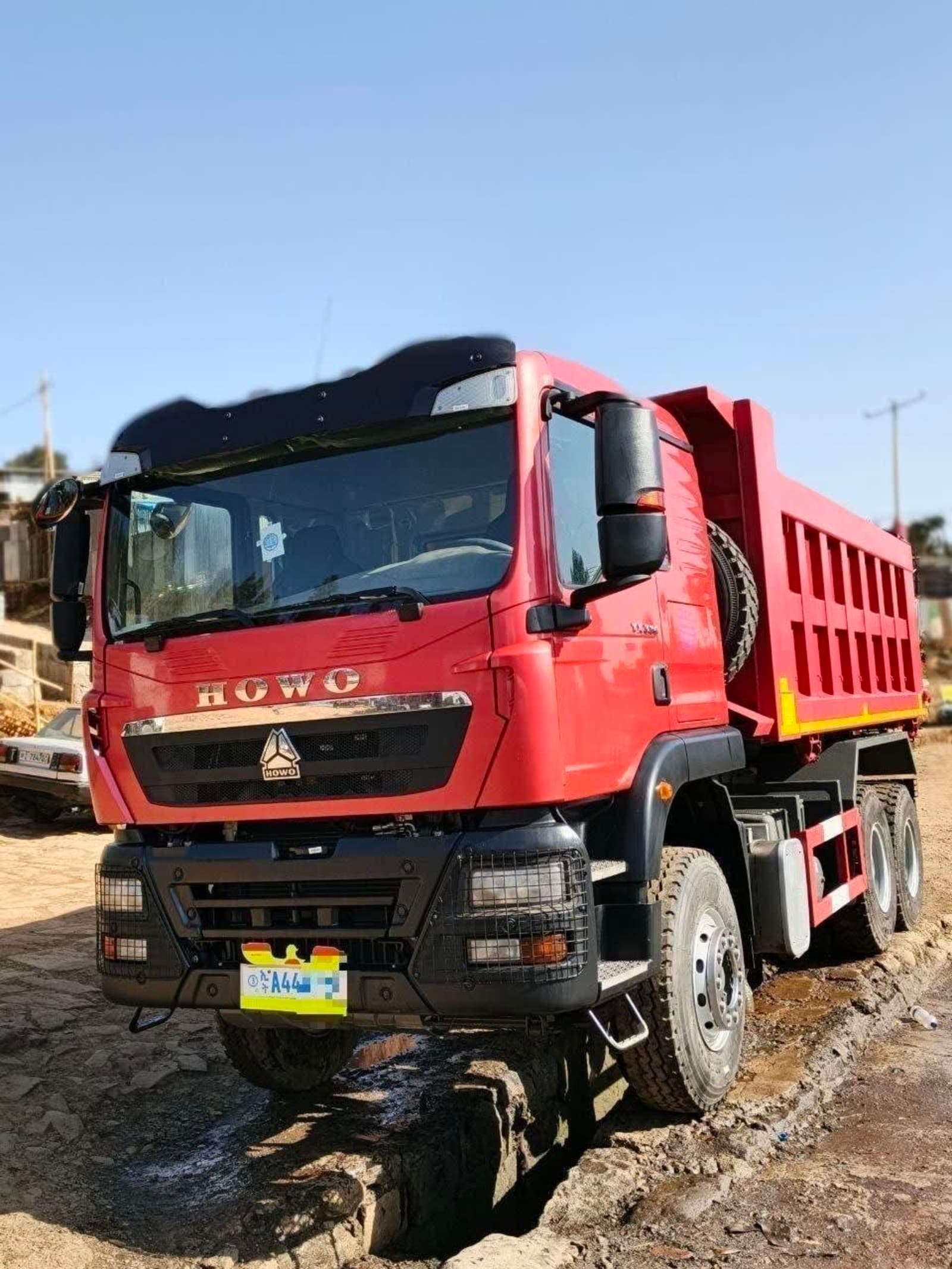 2025 Sino Truck — photo 2