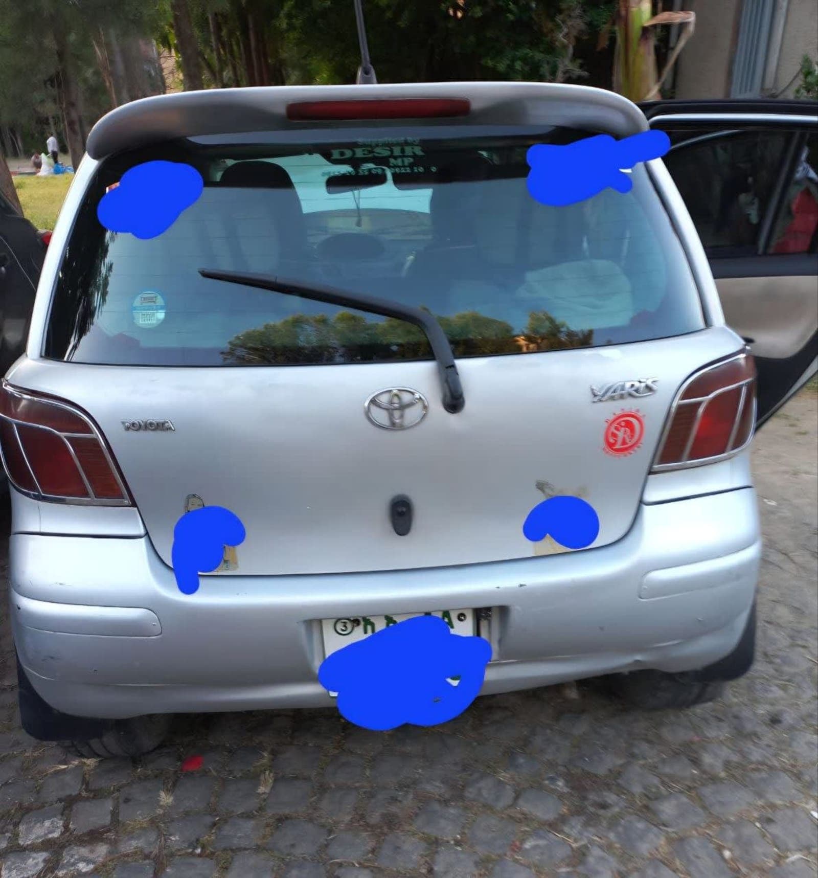 2004 Toyota Vitz — photo 6