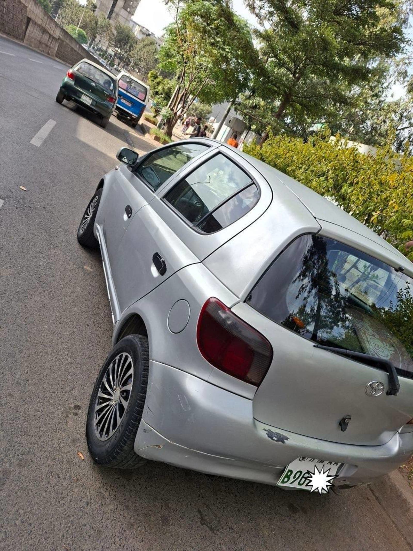 2001 Toyota Vitz — photo 5