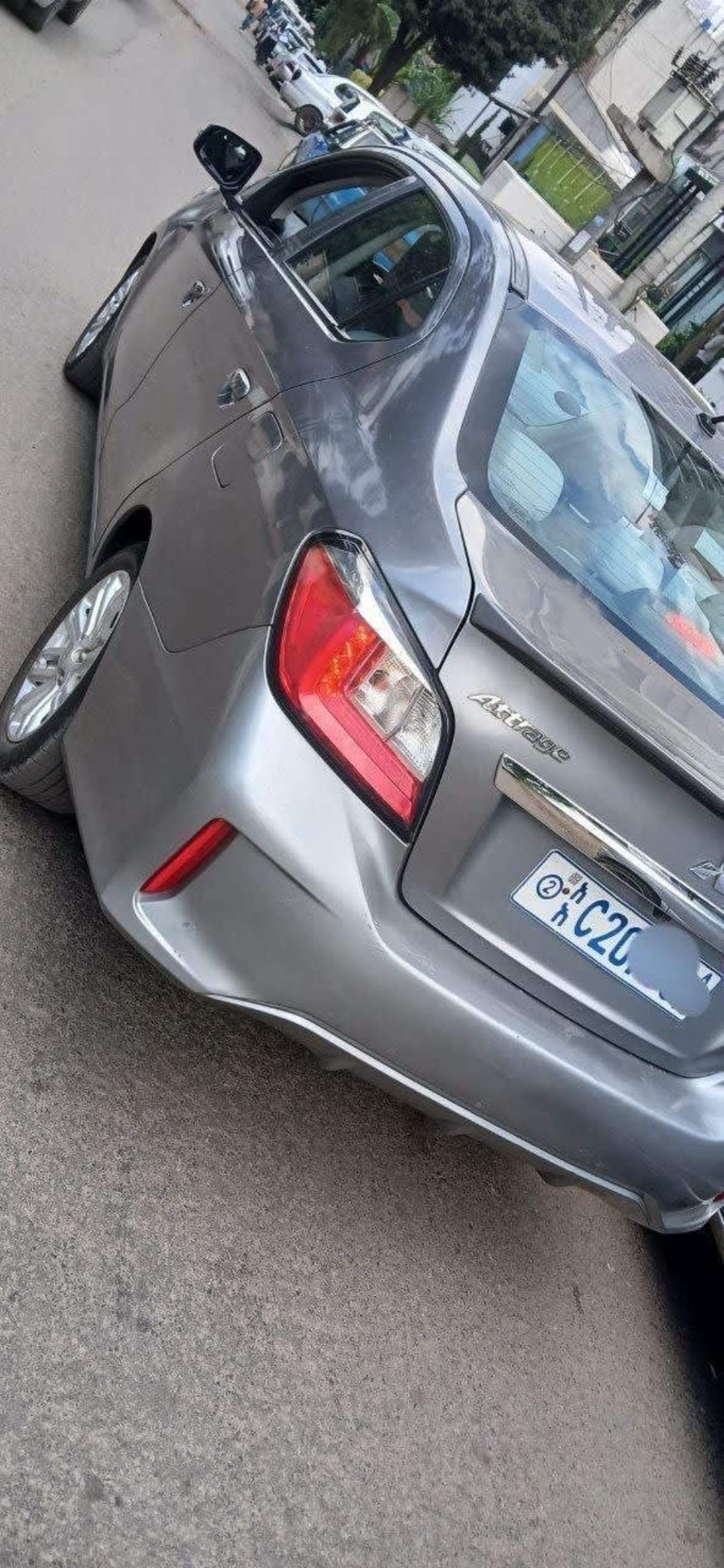 2022 Mitsubishi Attrage — photo 1