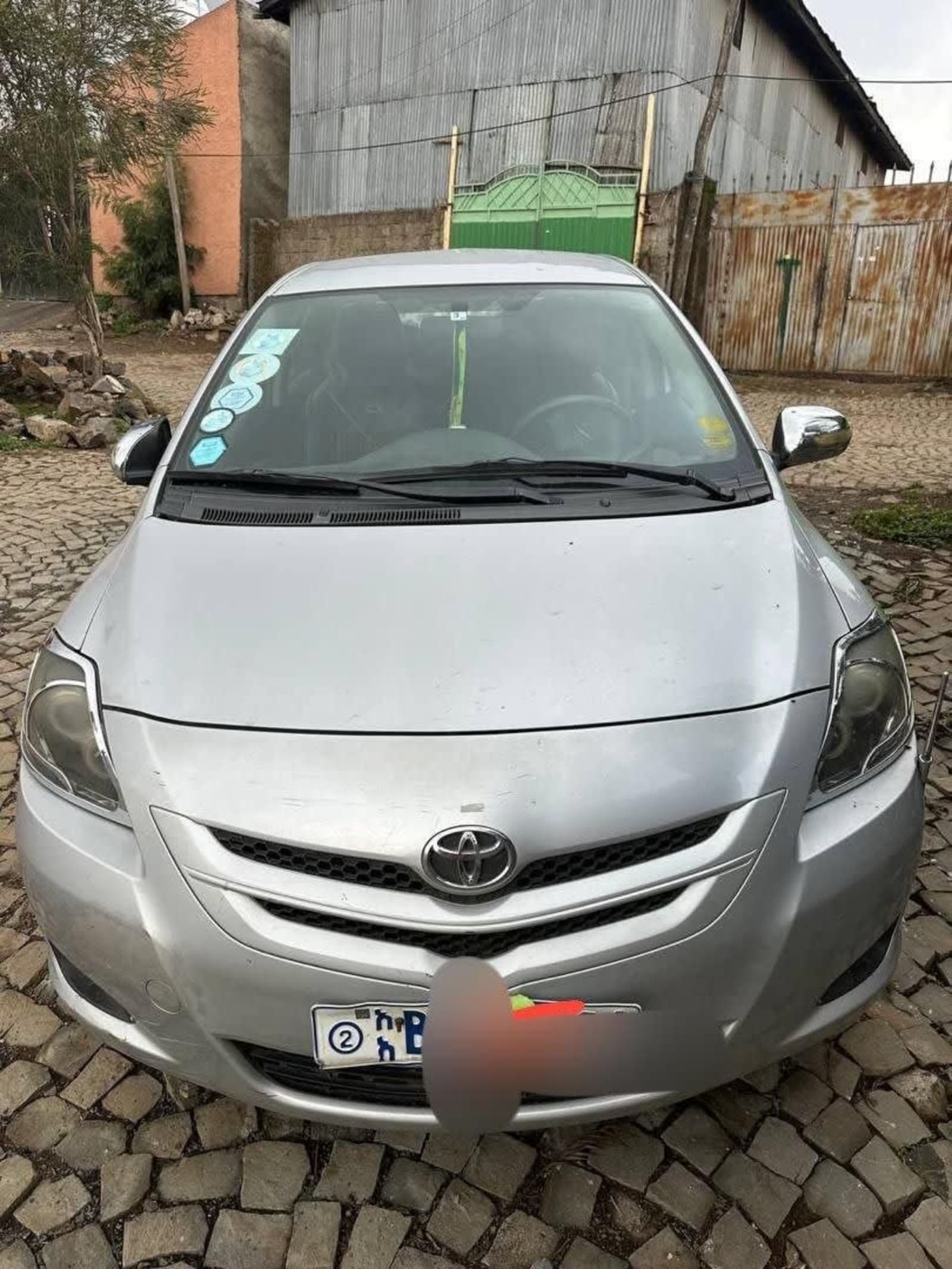 2009 Toyota Yaris Belta — photo 4