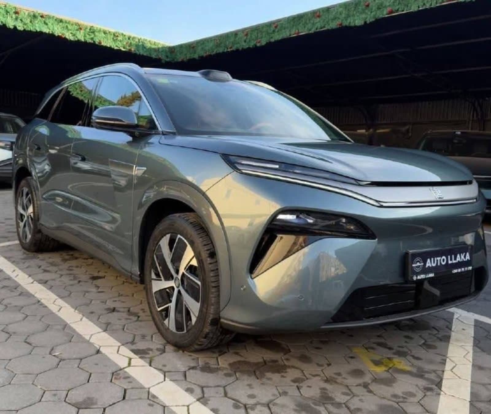 2025 BYD Tang L — photo 3