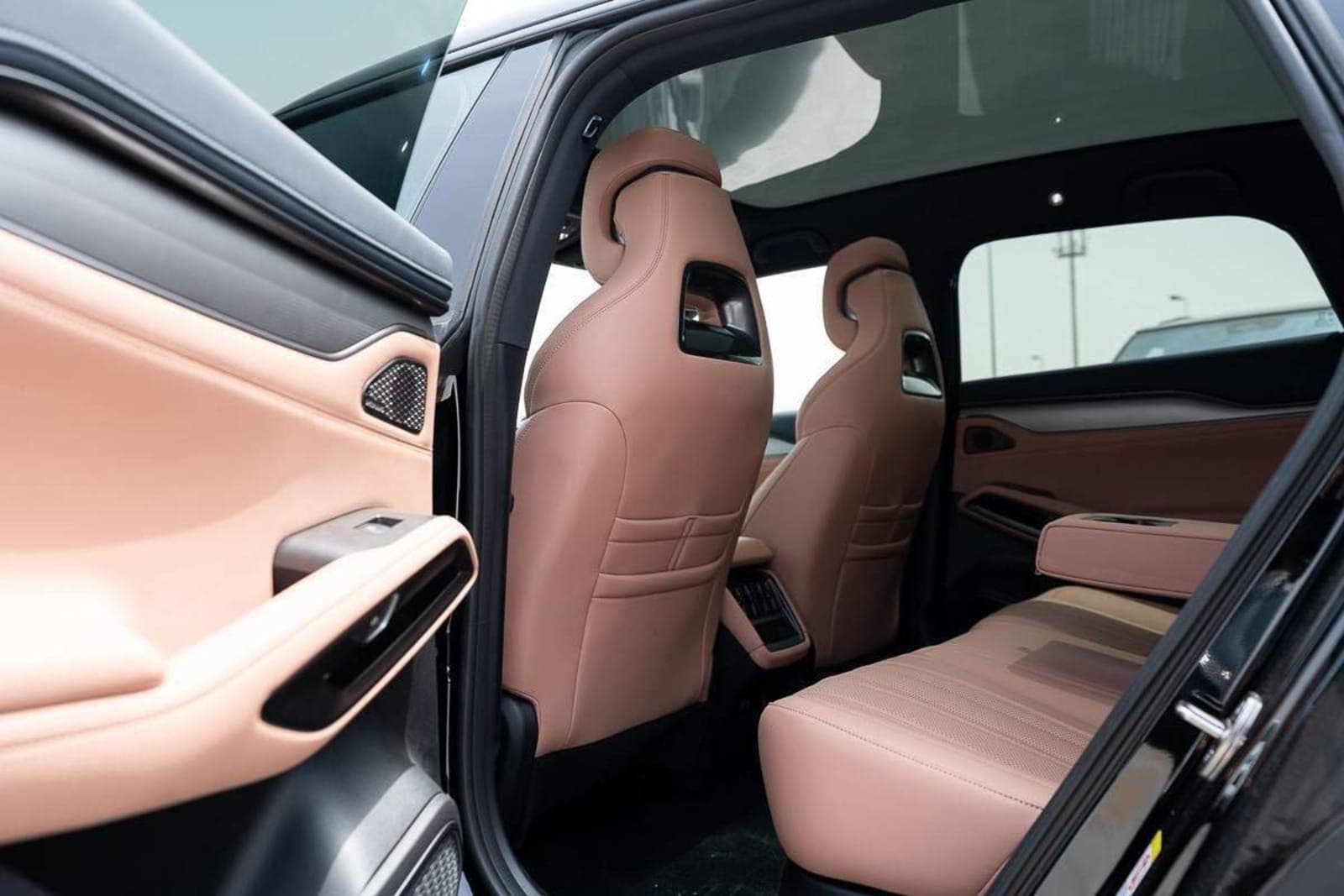 2025 BYD Song L — photo 2