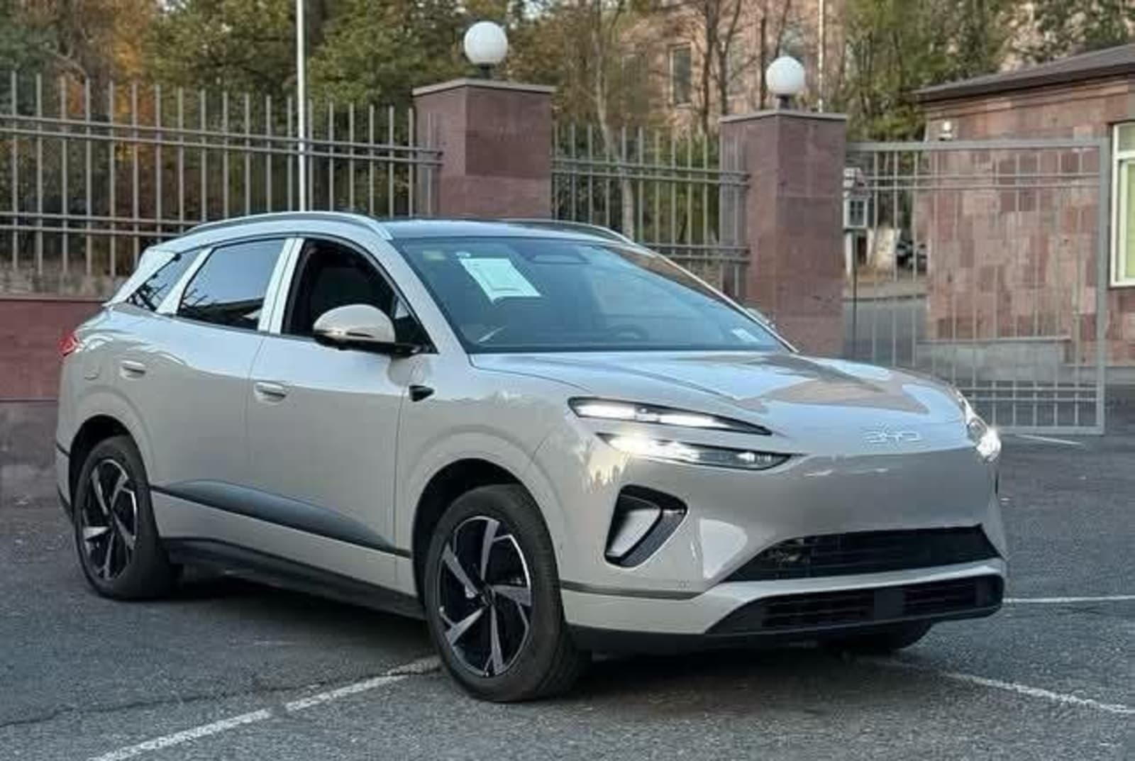 2025 BYD Sealion 06 EV — photo 2