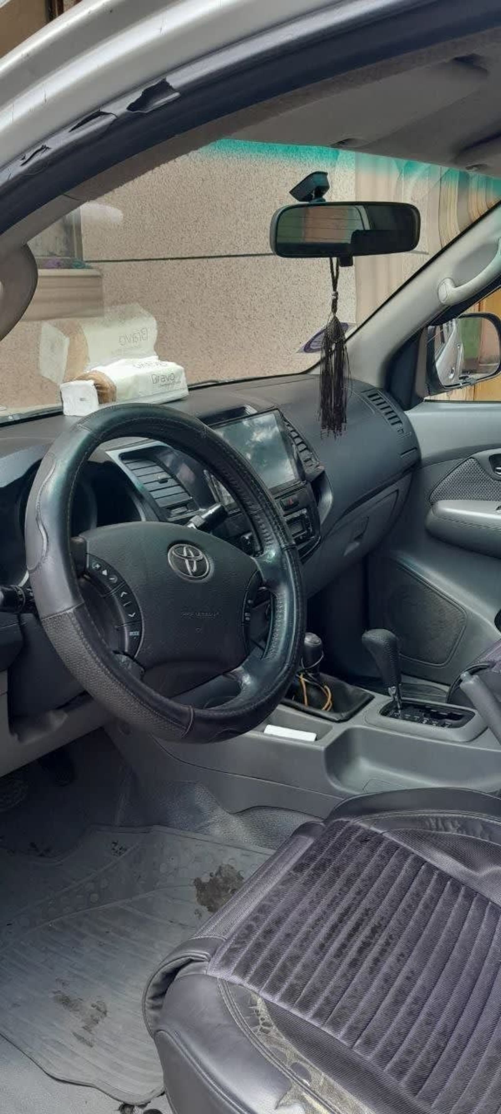2010 Toyota Hilux Dubble Cab — photo 2