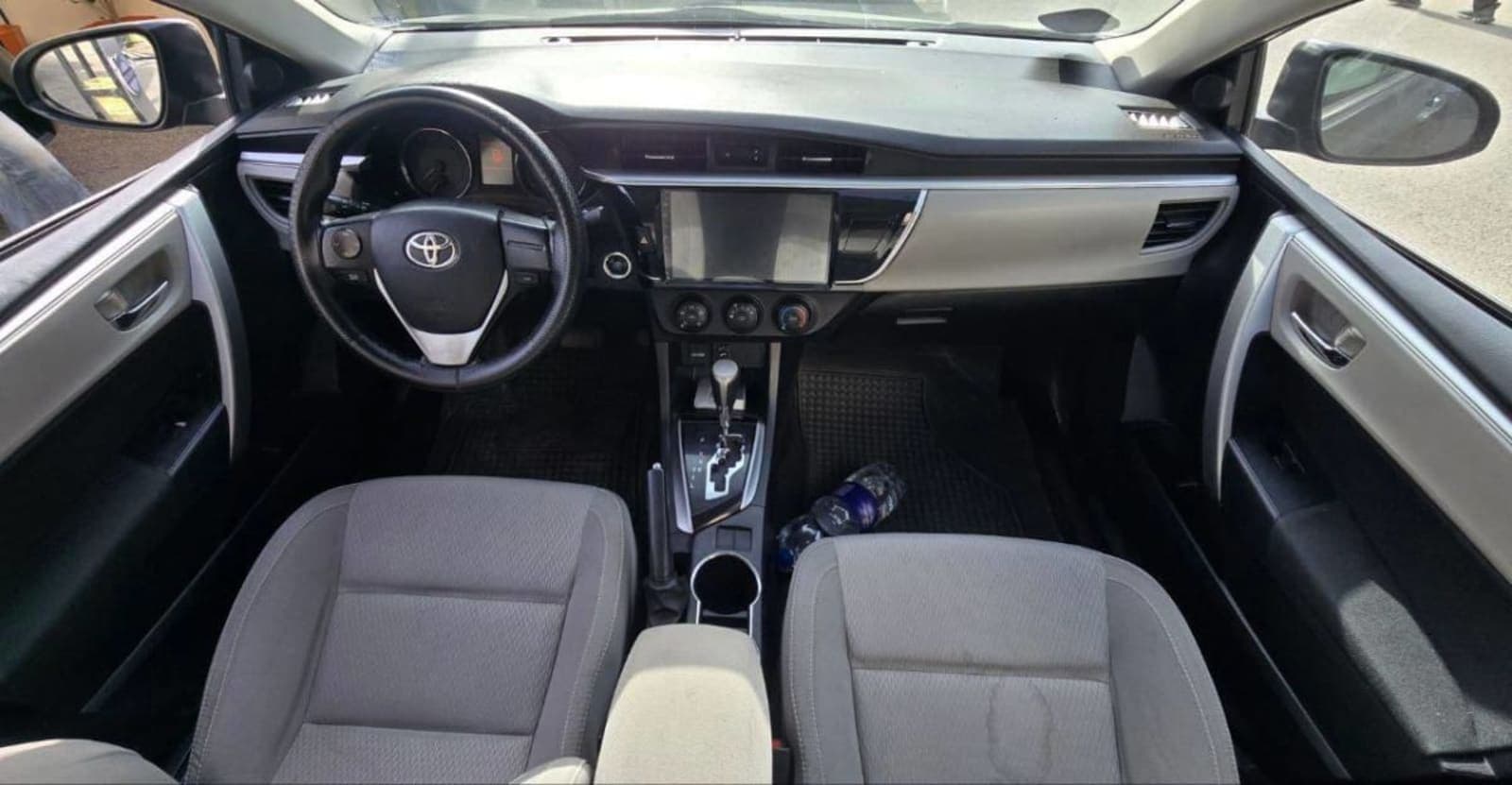 2014 TOYOTA COROLLA — photo 2