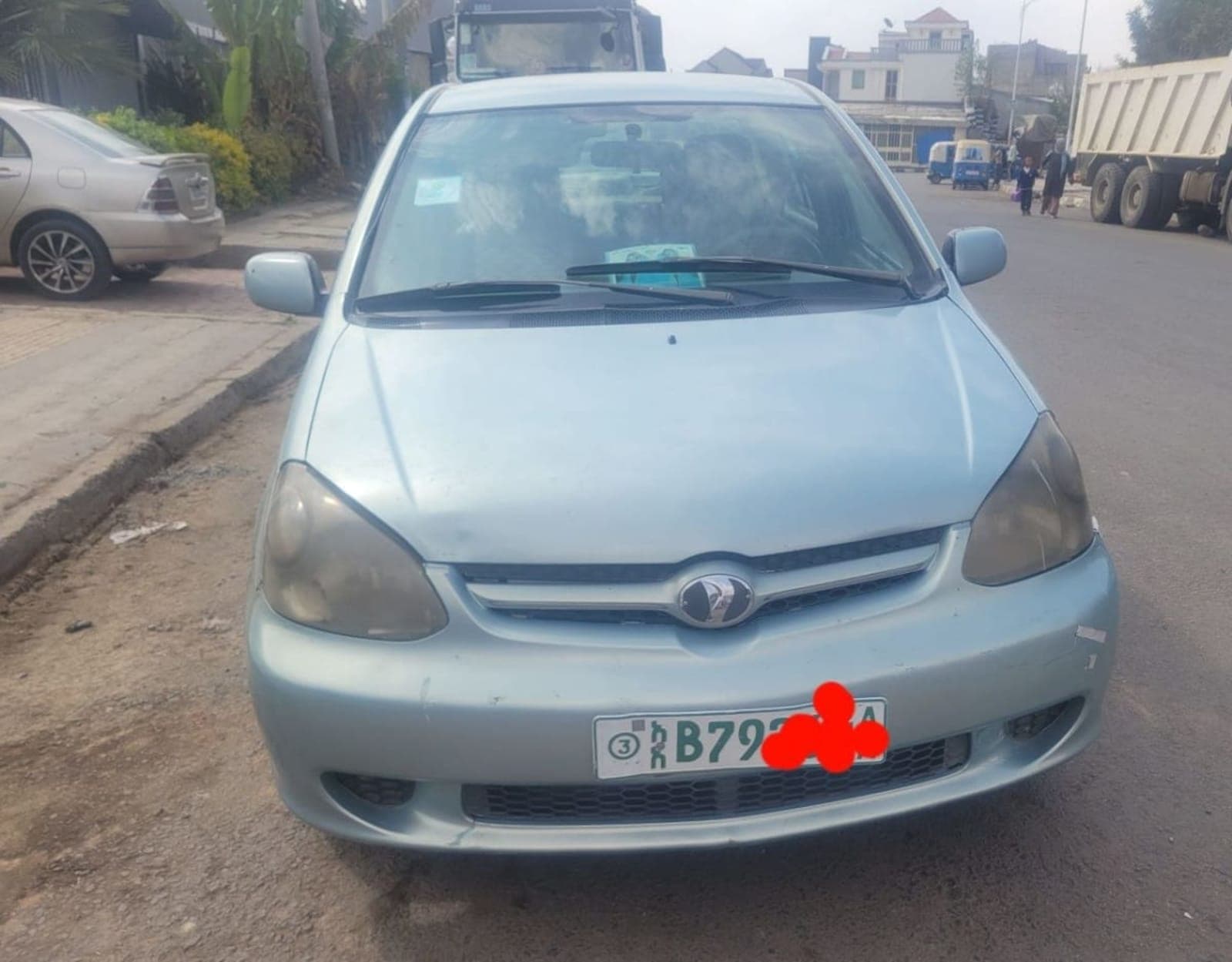 2005 Toyota Platz — photo 4
