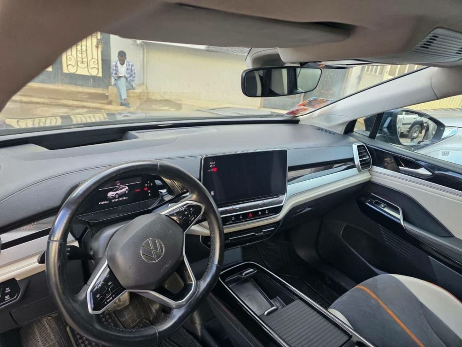 2022 Volkswagen ID.6 crozz — photo 2
