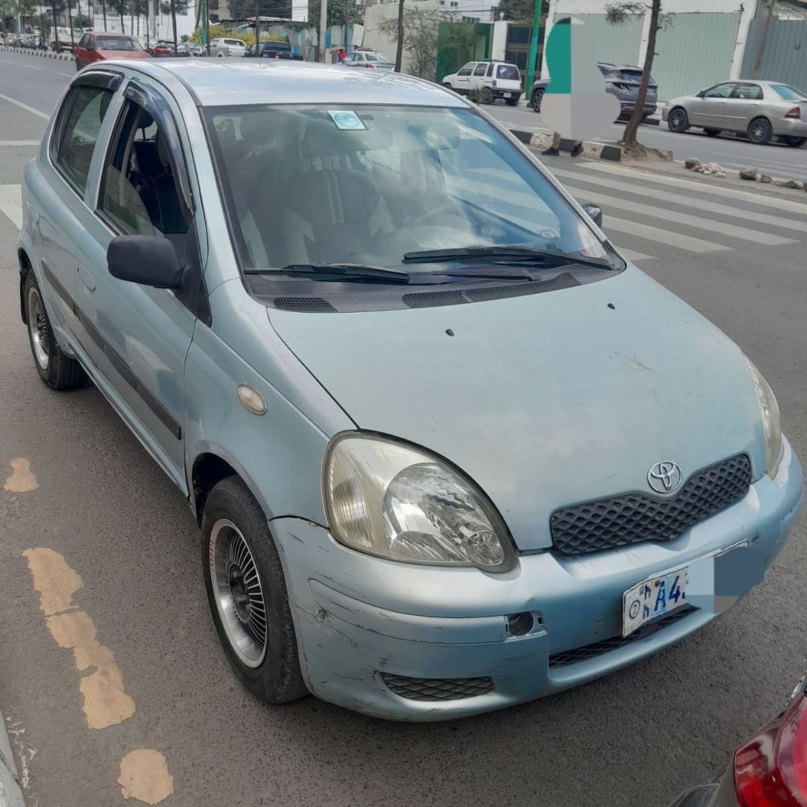 2004 Toyota Vitz Yaris — photo 3