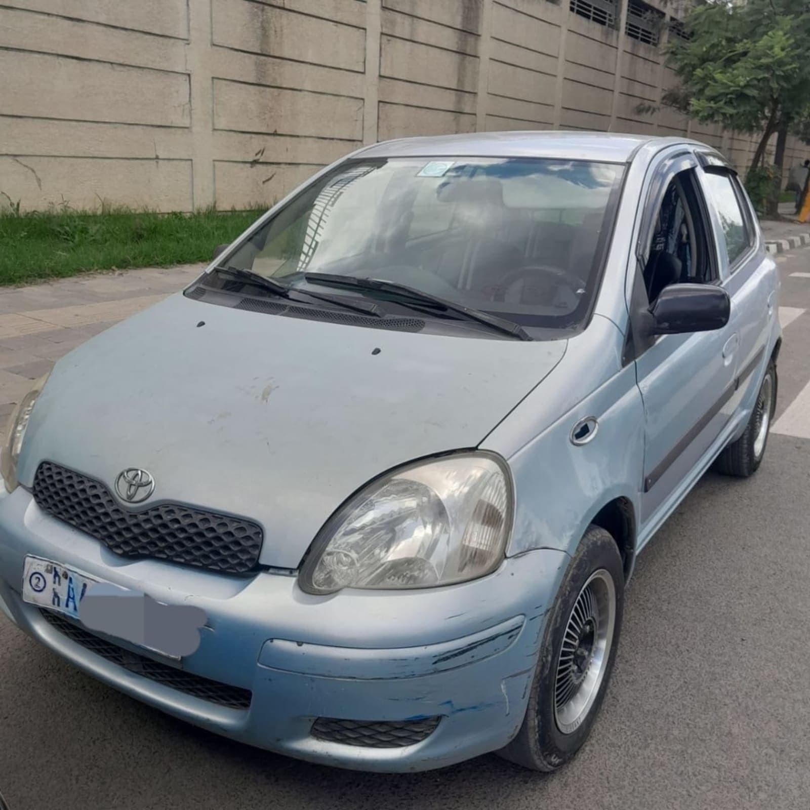2004 Toyota Vitz Yaris — photo 6