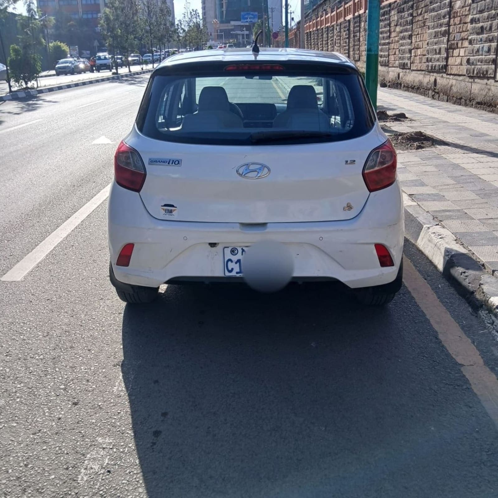 2022 Hyundai Grand i10 — photo 8