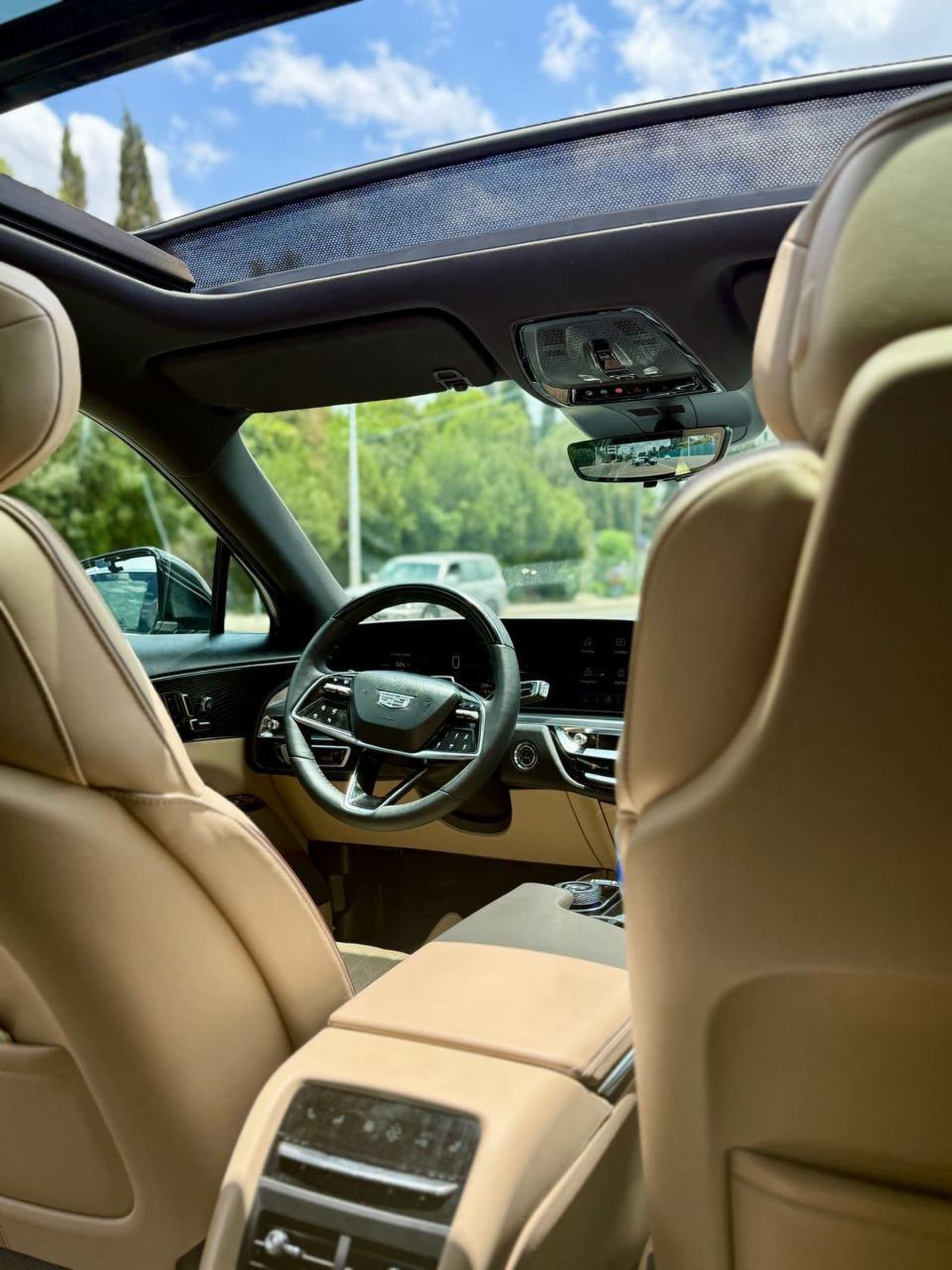 2023 Cadillac Lyriq 450E — photo 3