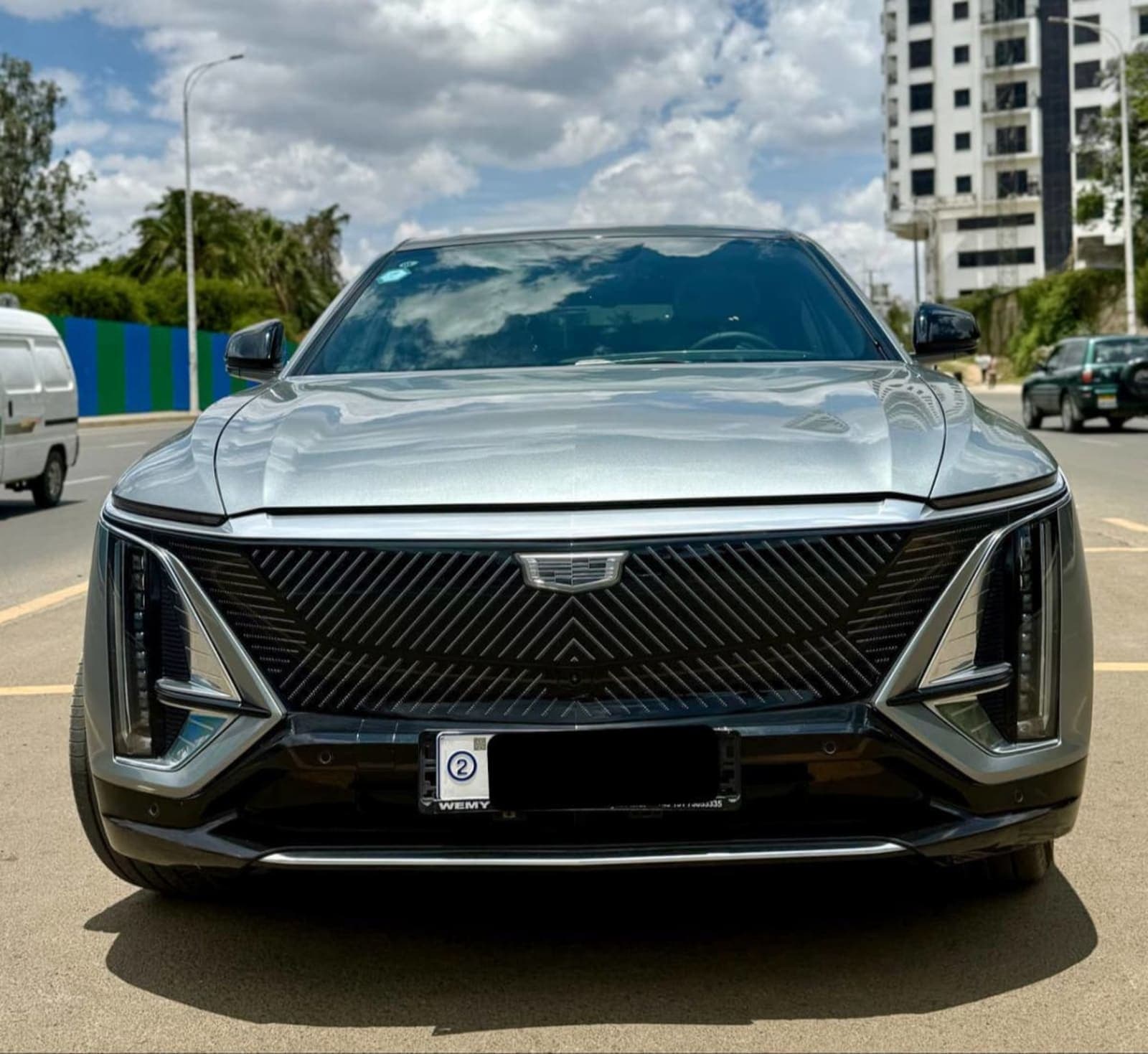 2023 Cadillac Lyriq 450E — photo 8