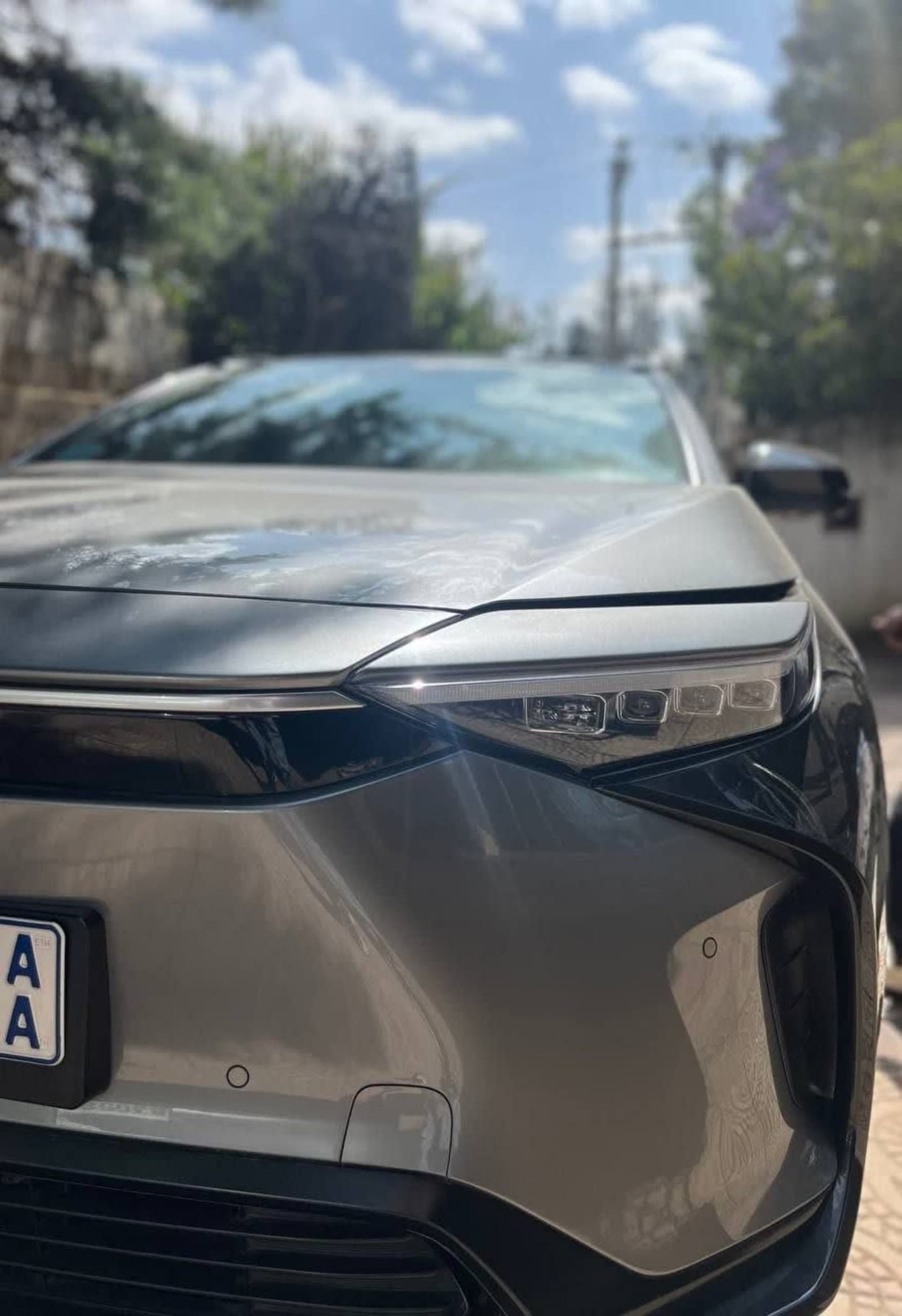 2024 Toyota BZ4X — photo 4