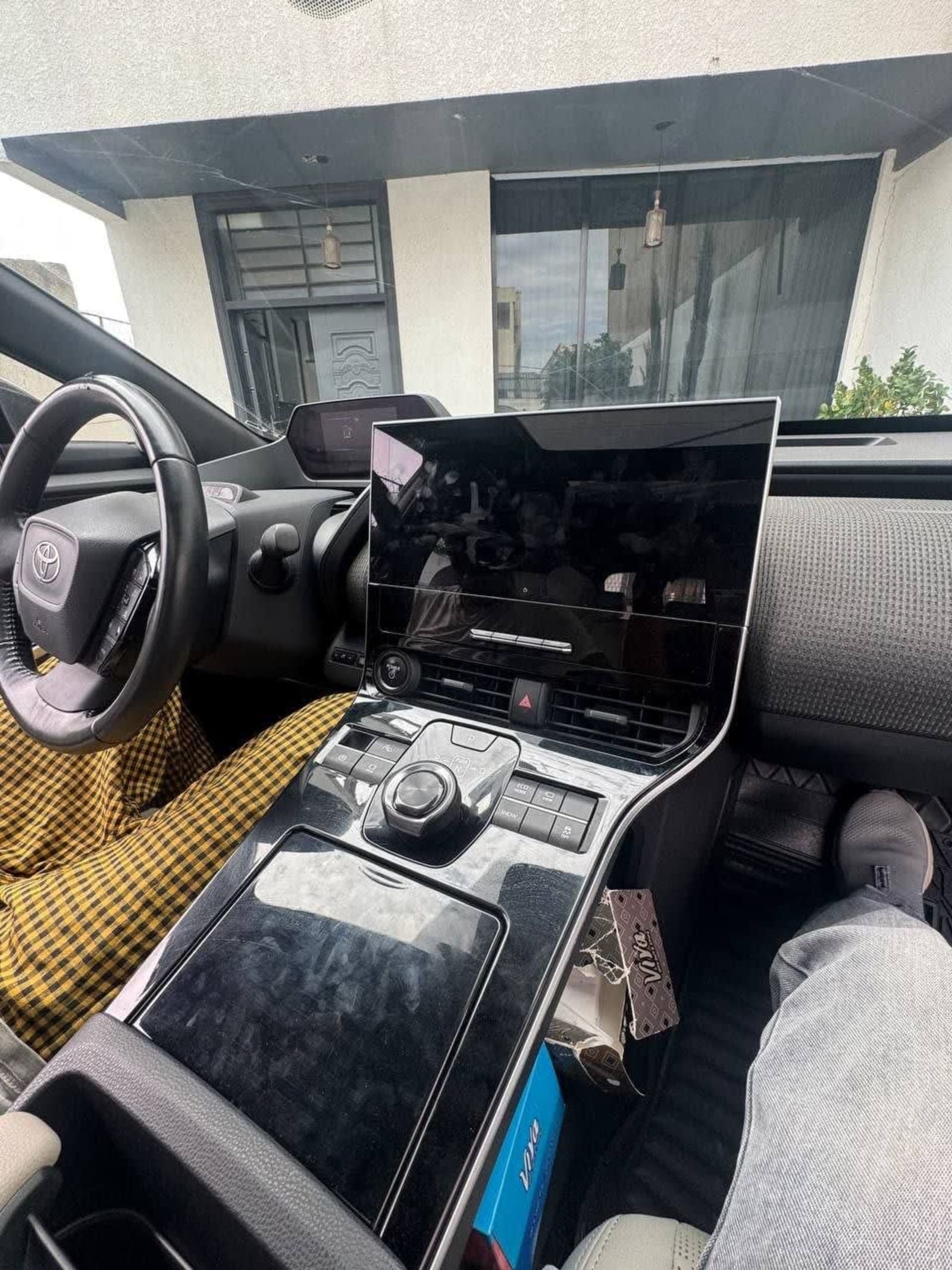 2023 Toyota BZ4X EV — photo 3