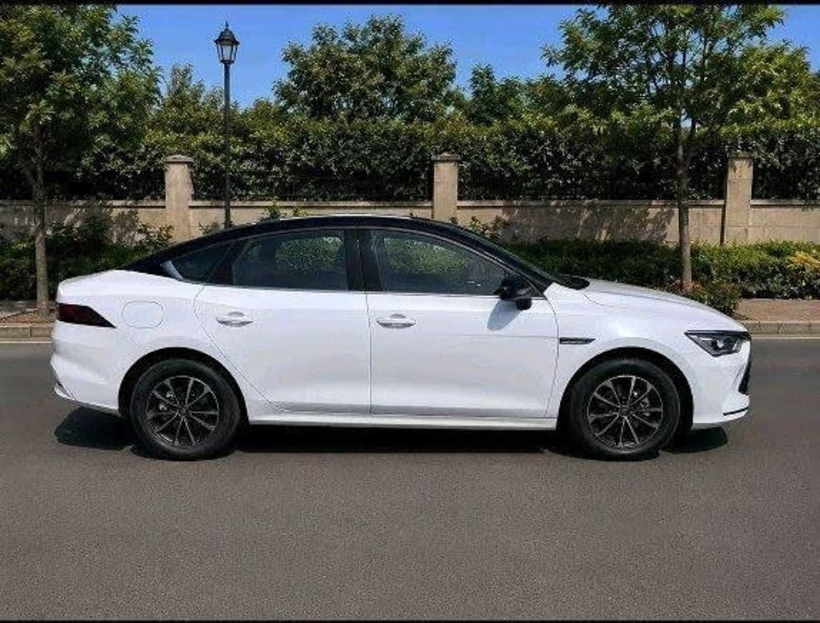 2024 BYD Qin plus DM-I — photo 2