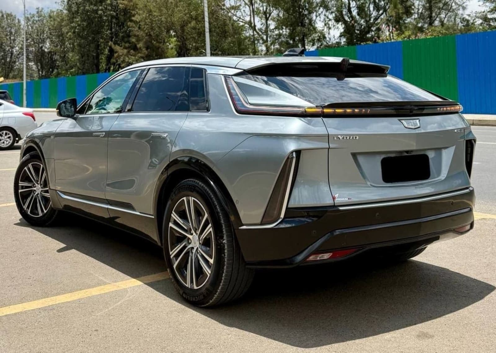 2023 Cadillac Lyriq 450E — photo 5