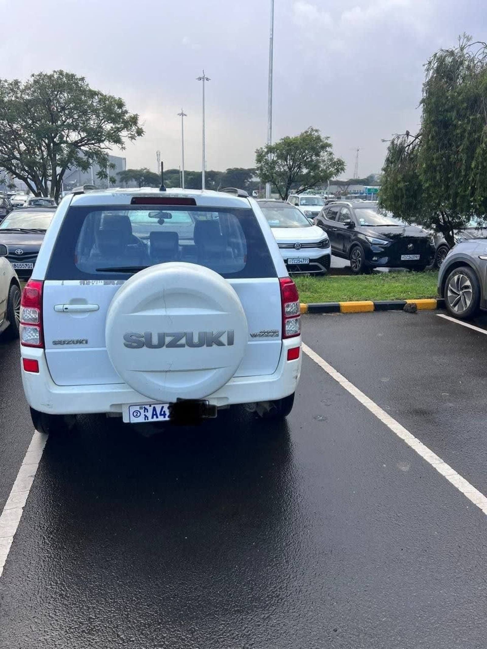 2009 Suzuki Grand Vitara โ photo 2