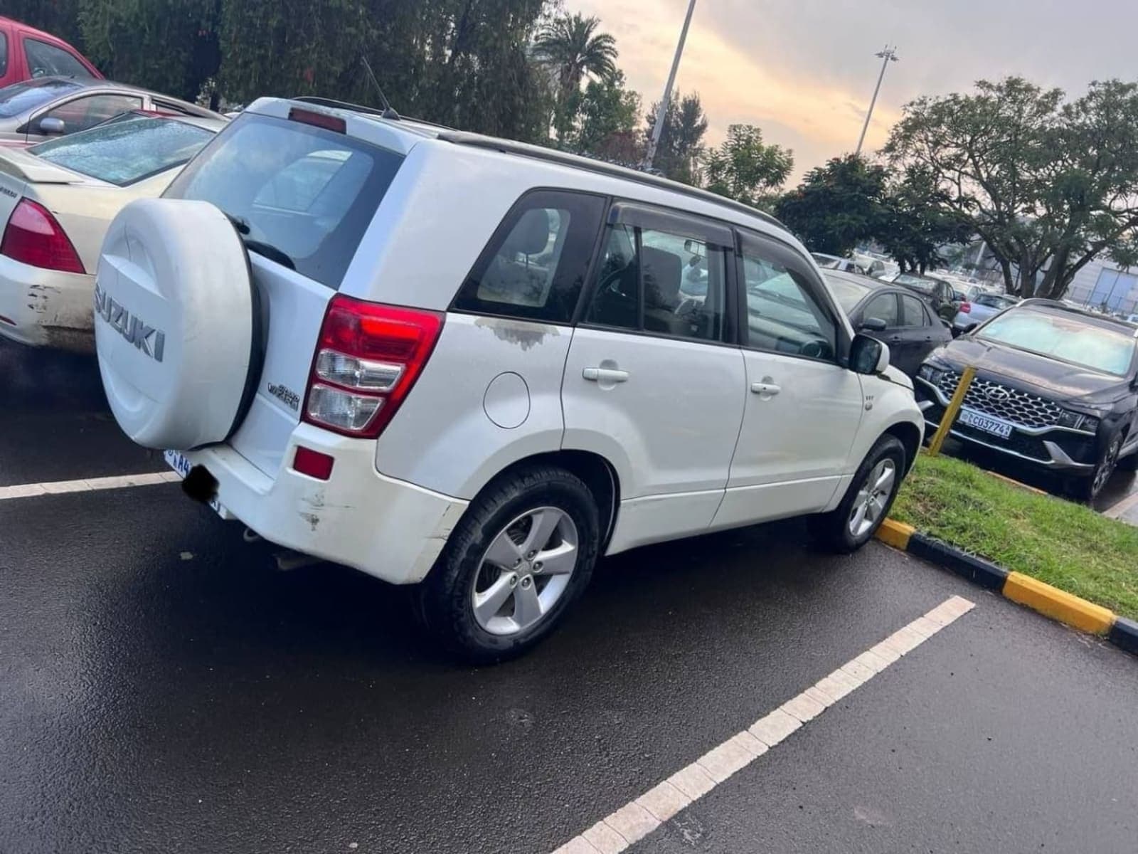 2009 Suzuki Grand Vitara โ photo 3