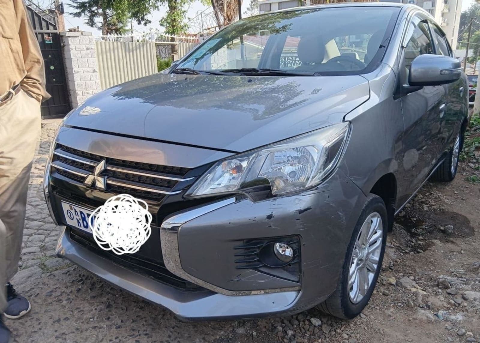 2021 Mitsubishi Attrage โ photo 2