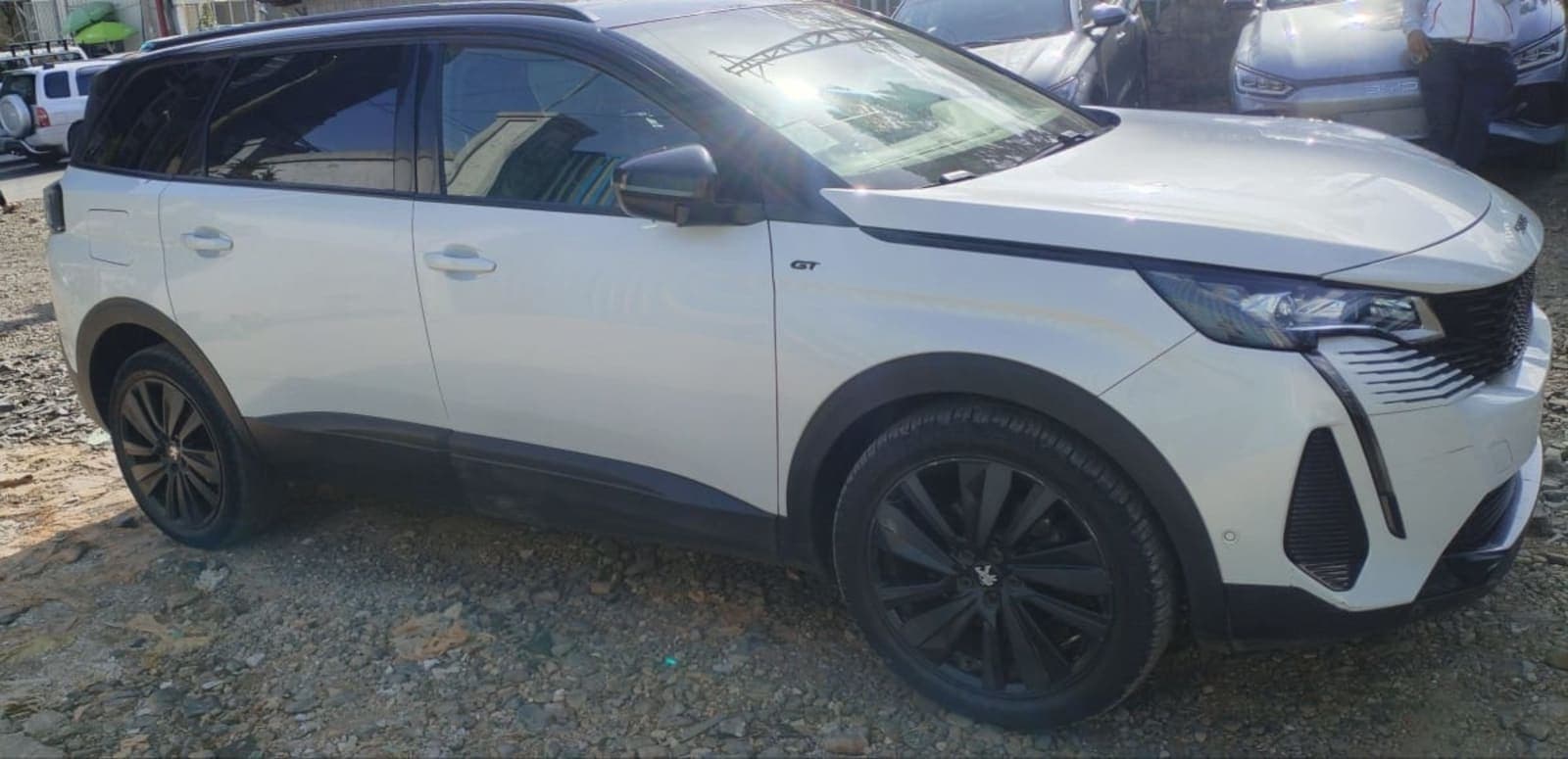 2022 Peugeot 5008 GT line โ photo 2
