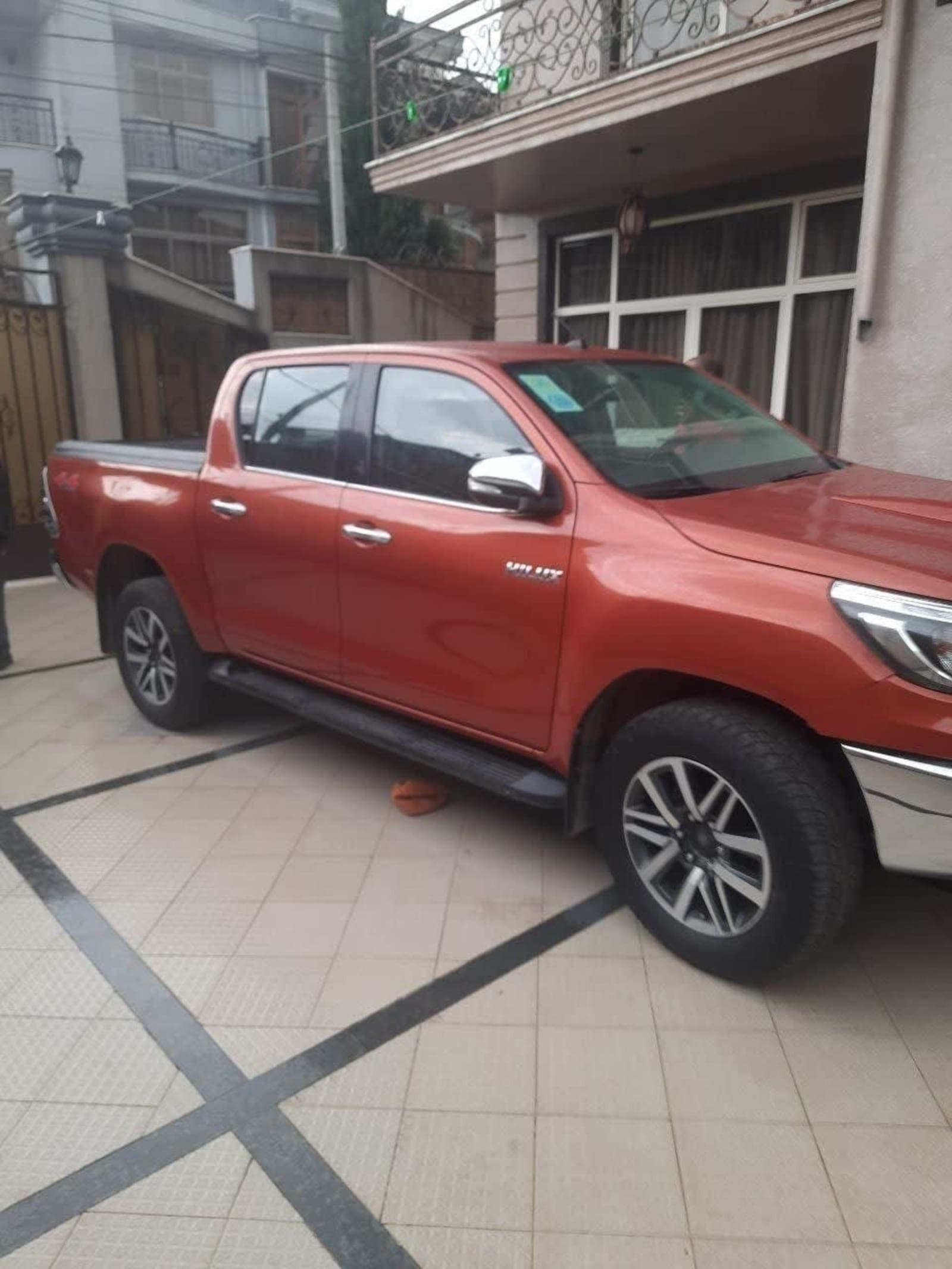 2016 Toyota Hilux Rivo Double — photo 4