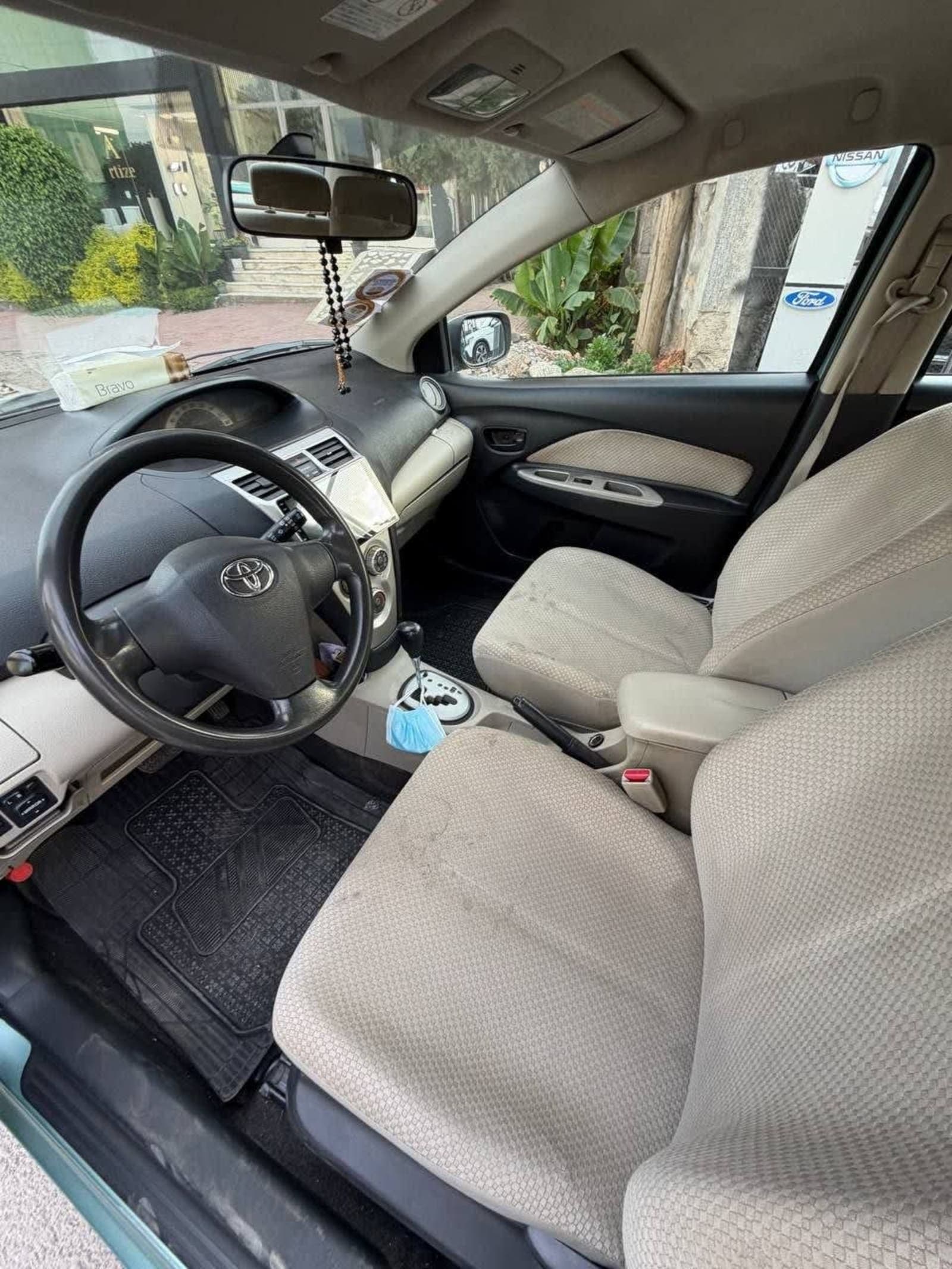 2008 Toyota Yaris — photo 2