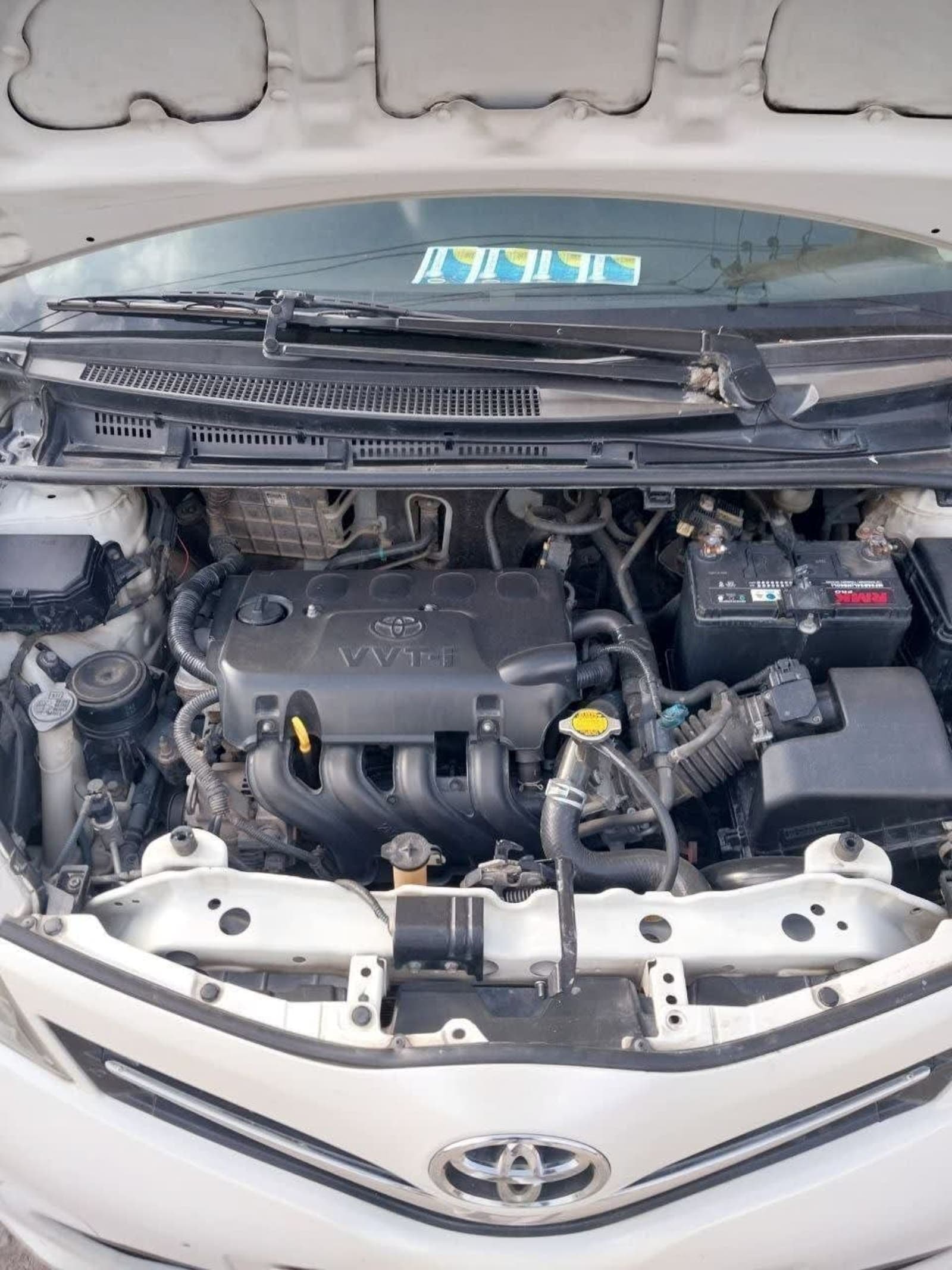 2014 Toyota YARIS Joila