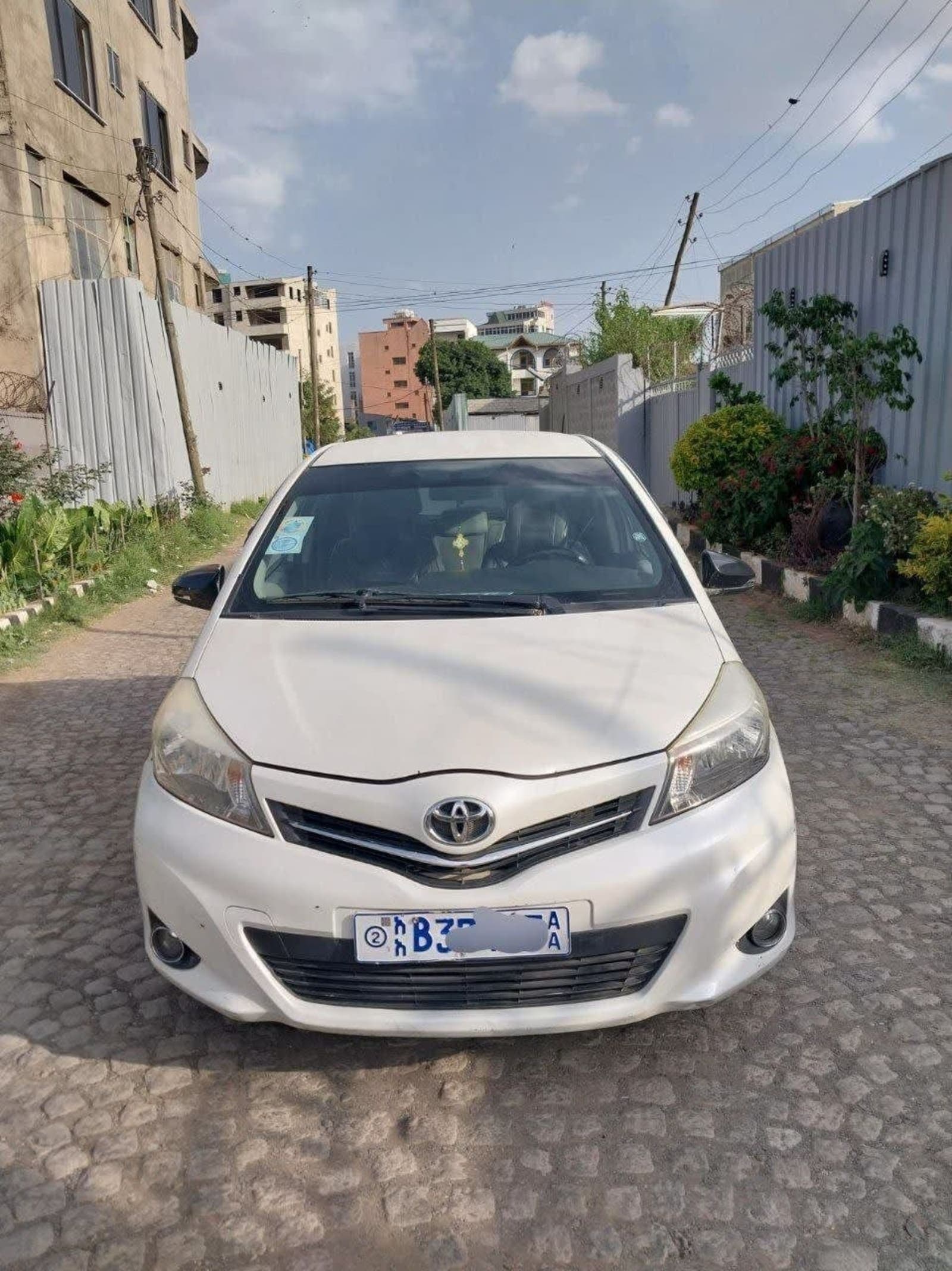 2014 Toyota YARIS Joila — photo 7