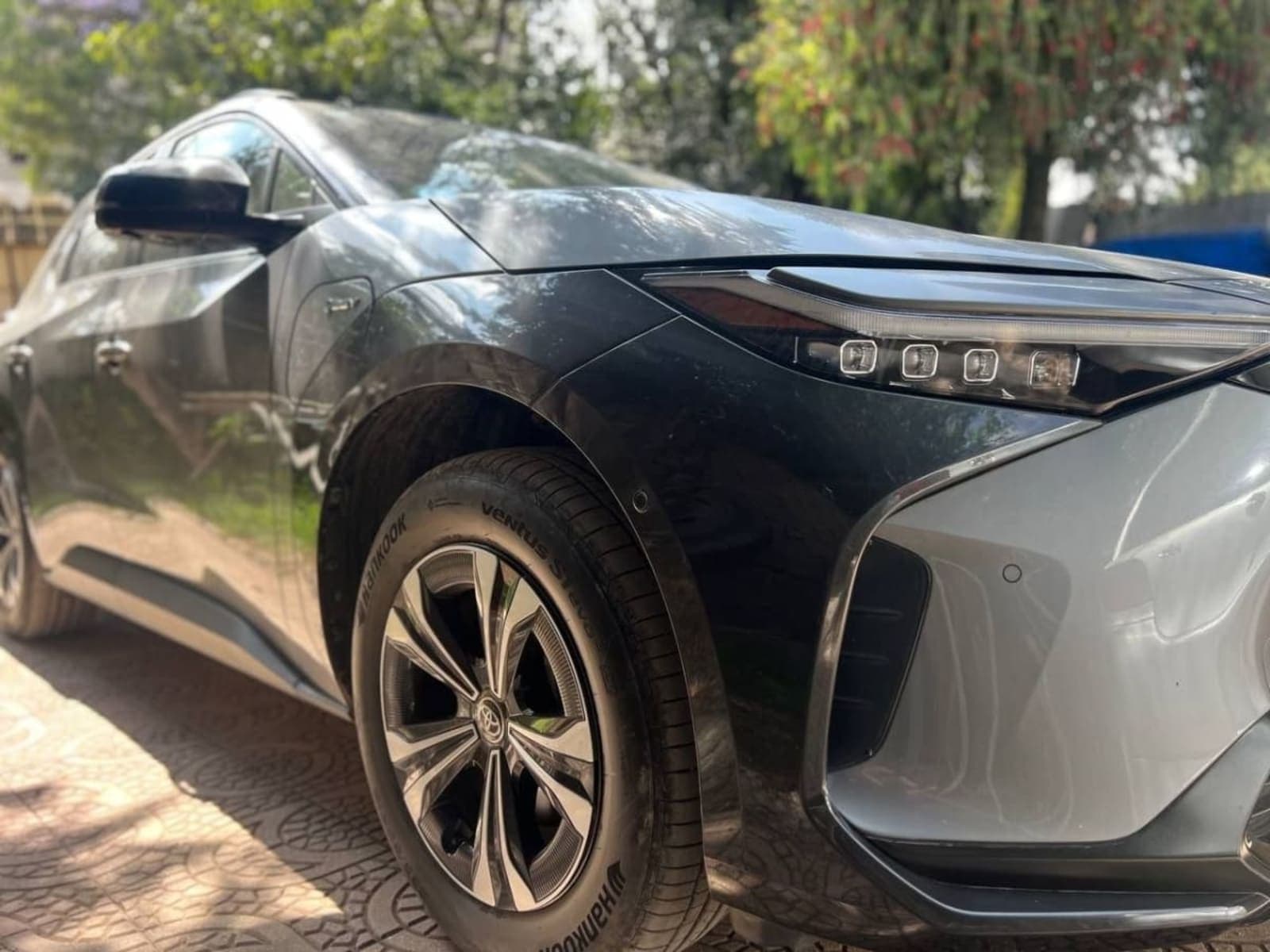 2024 Toyota Bz4x AWD Max Edition — photo 5
